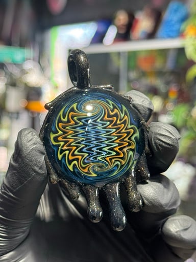Preview pic of Jakers Glass  Wig Wag Fume Pendant