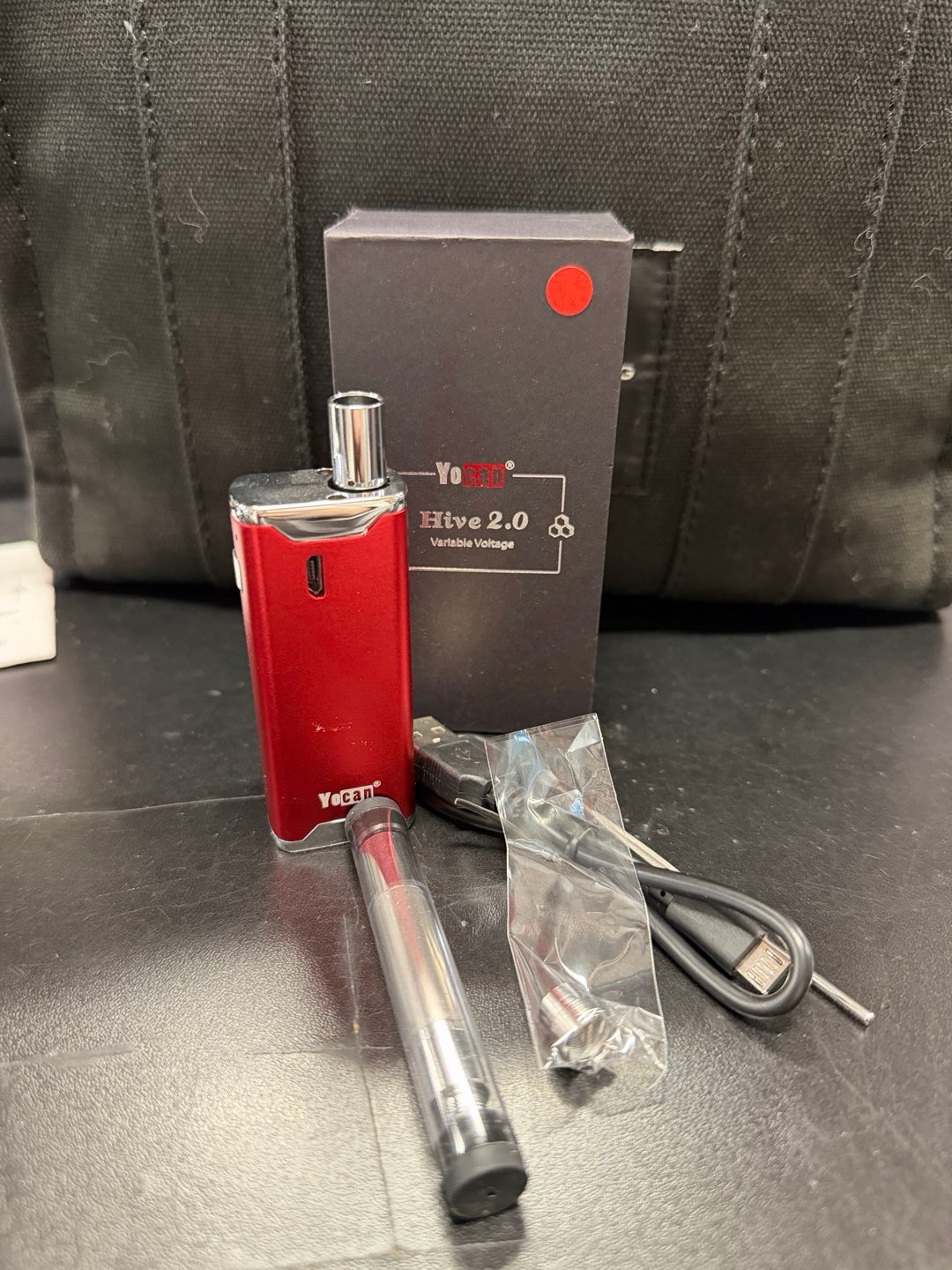 Preview pic of Yocan Hive 2.0 Red
