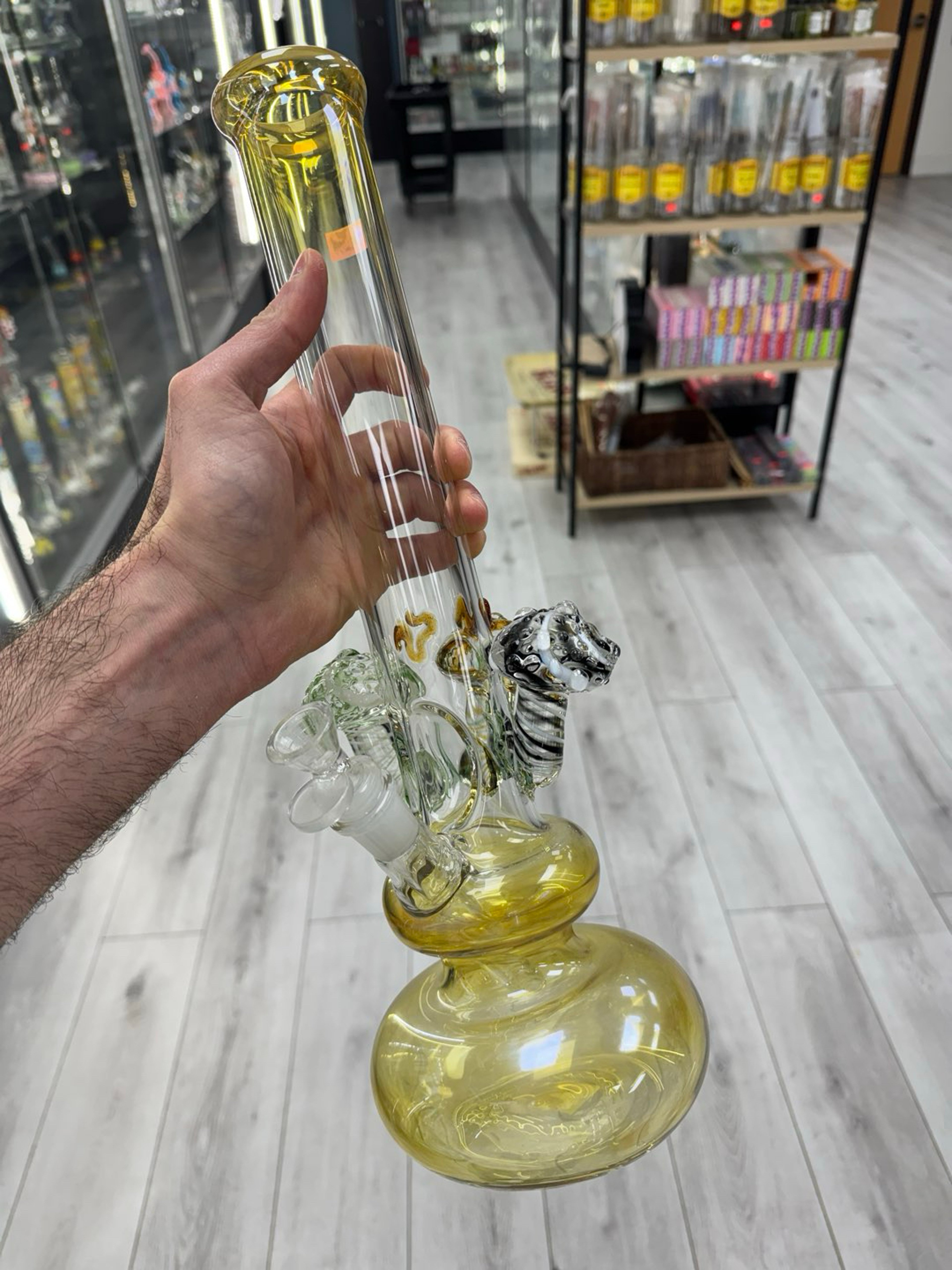 Preview pic of 17” fumed 3 mushroom beaker