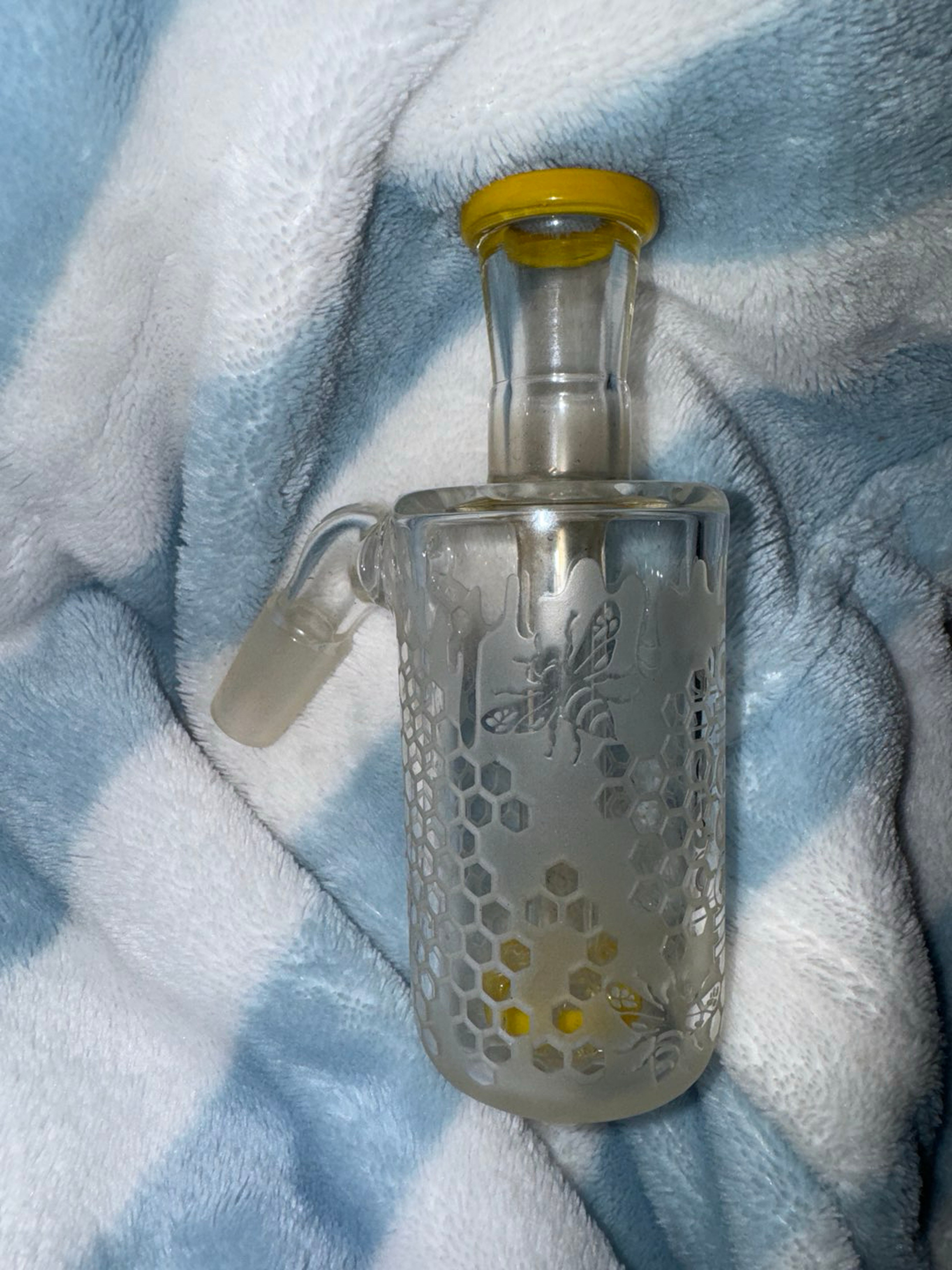 Preview pic of 14mm Bee Ashcatcher