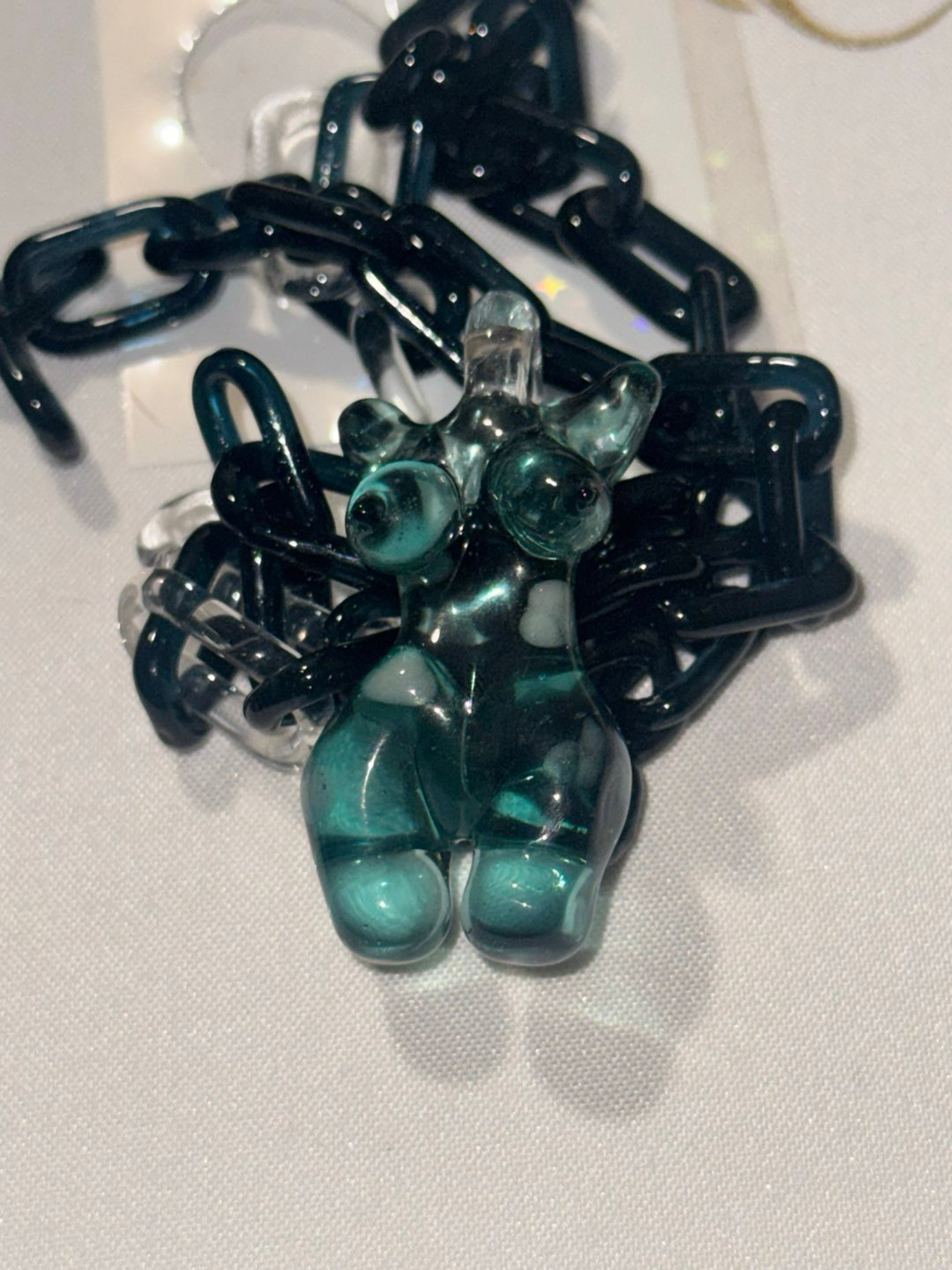 Preview pic of Cloudy Daze Babe