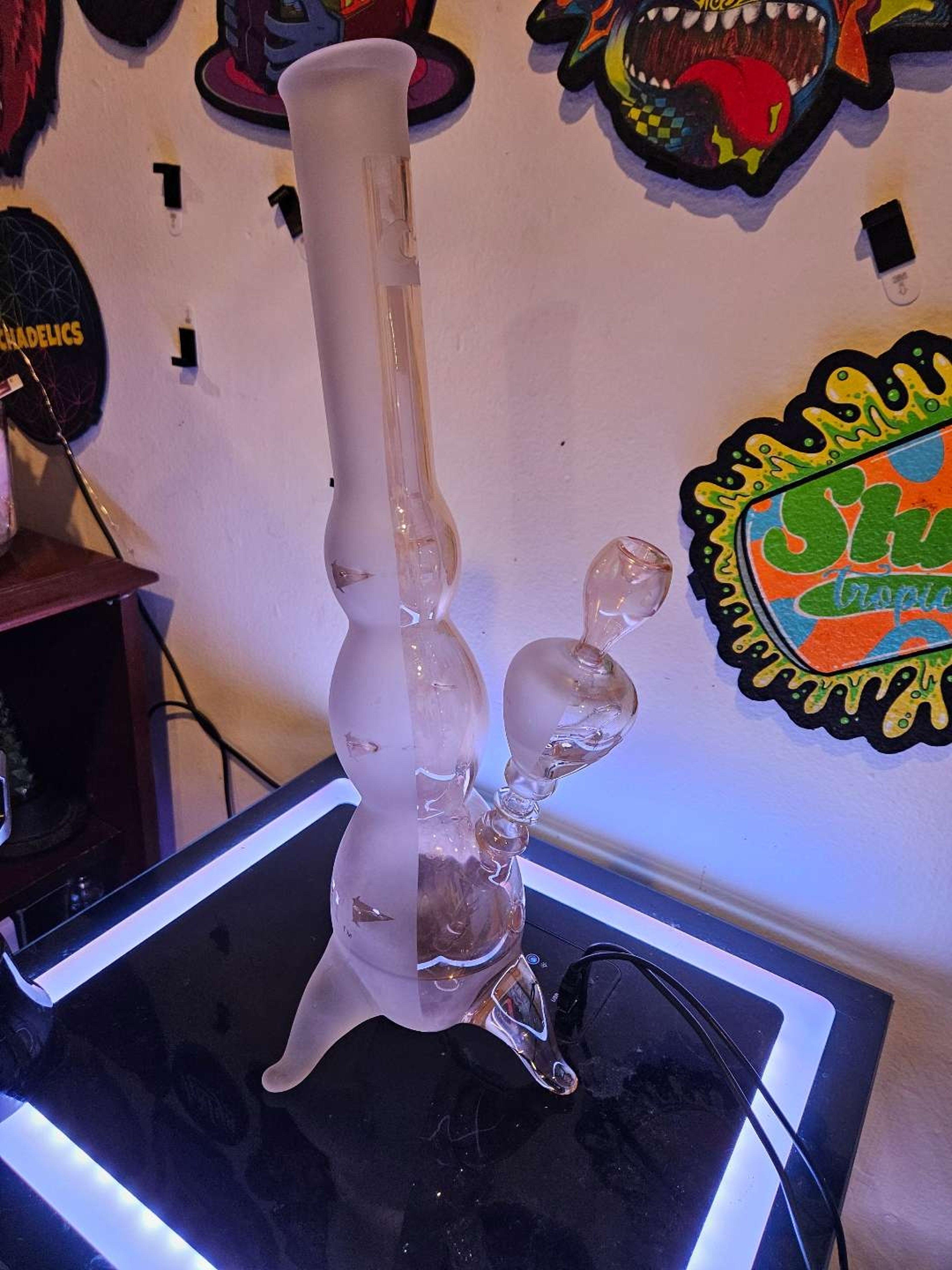 Preview pic of Tsunami Hurricane Golden Eye