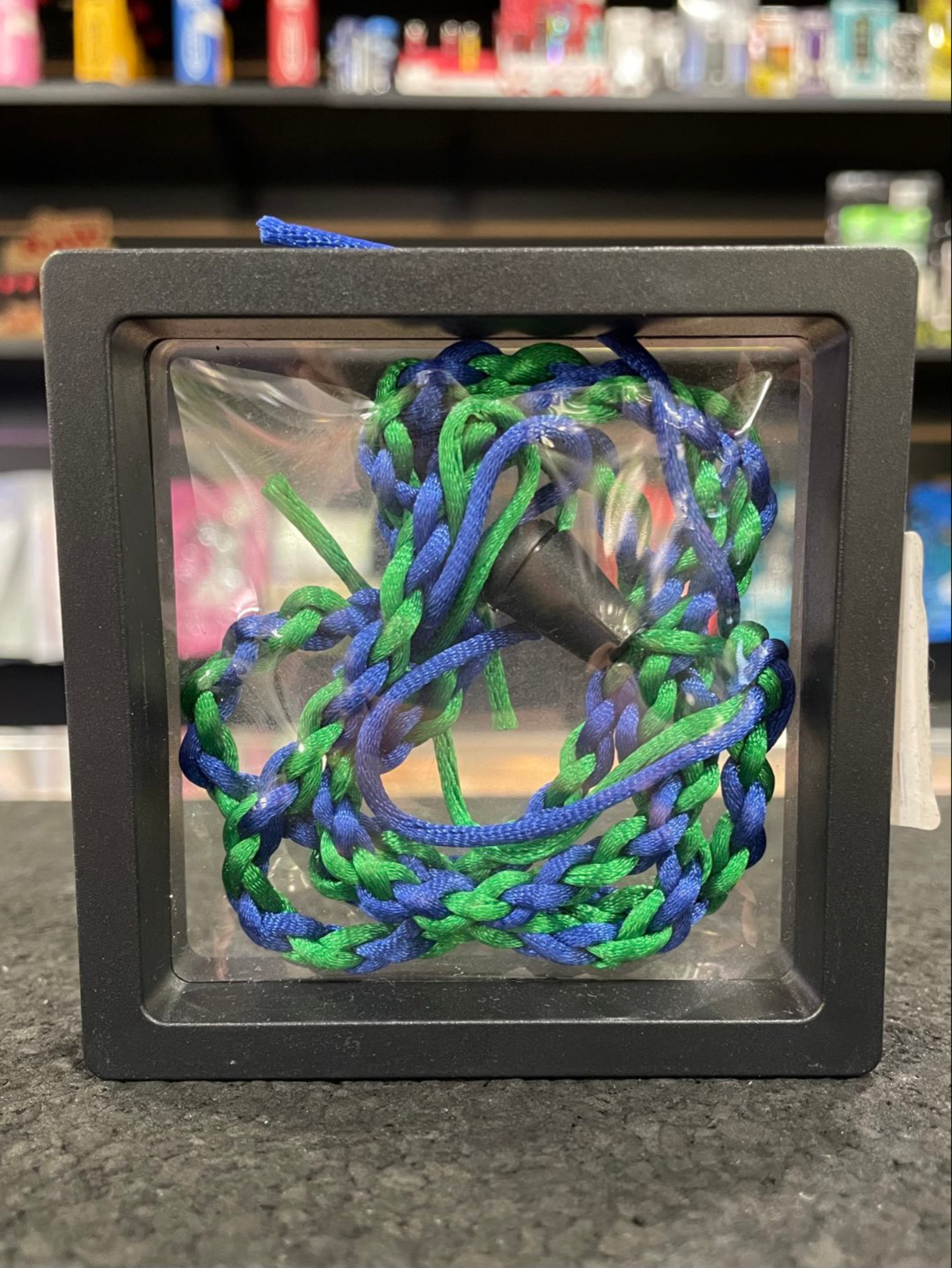 Preview pic of Twizzle Silk Cord Green/Blue