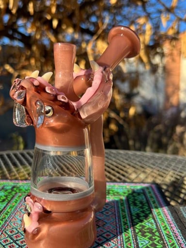 Preview pic of Tron Glass (@tronglass).
Model: "Sandbar".
Style: Sculpted "Sandworm" WormEater Turbine bloope