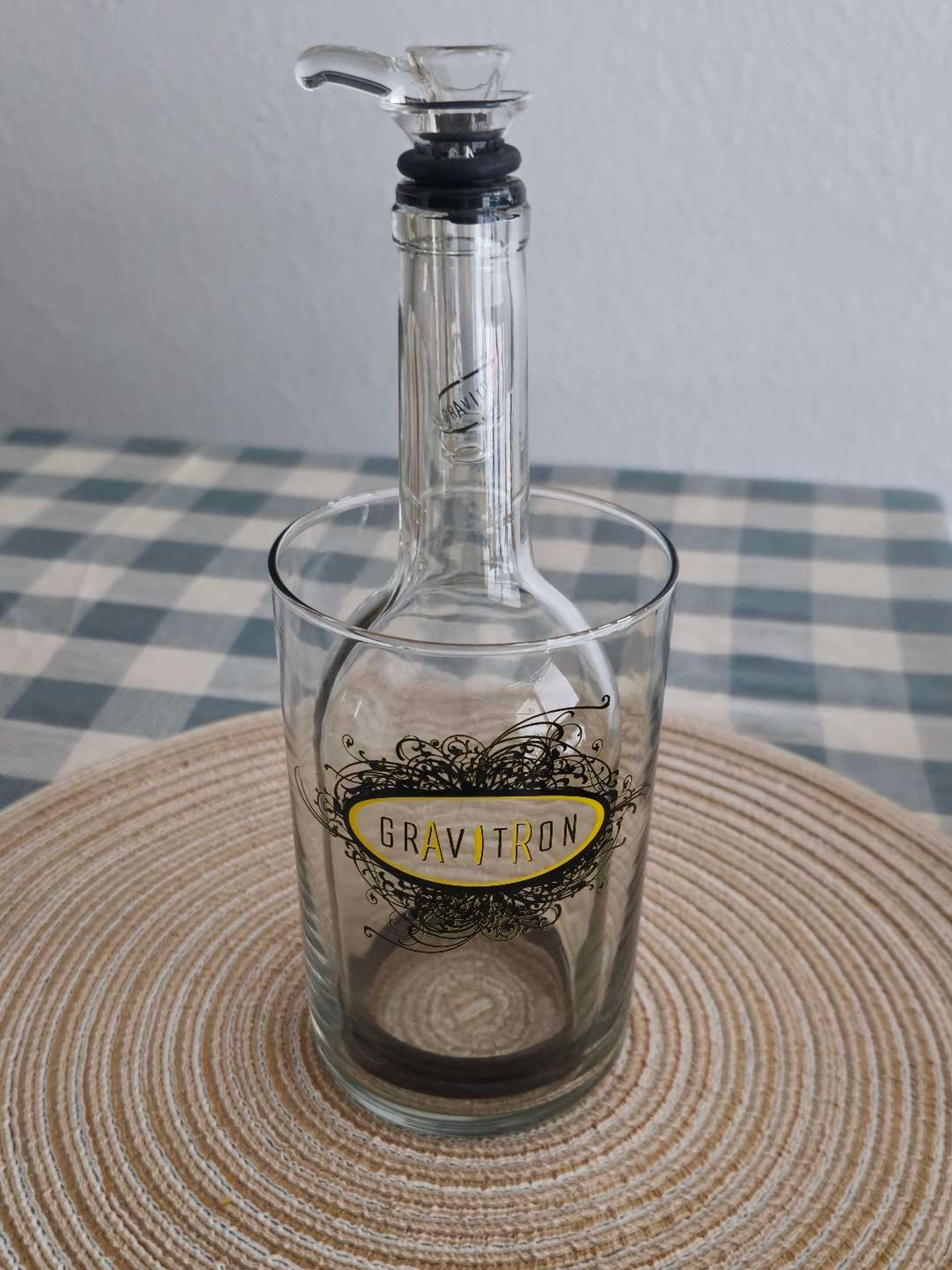 Gravitron Glass Gravity Bong image 0