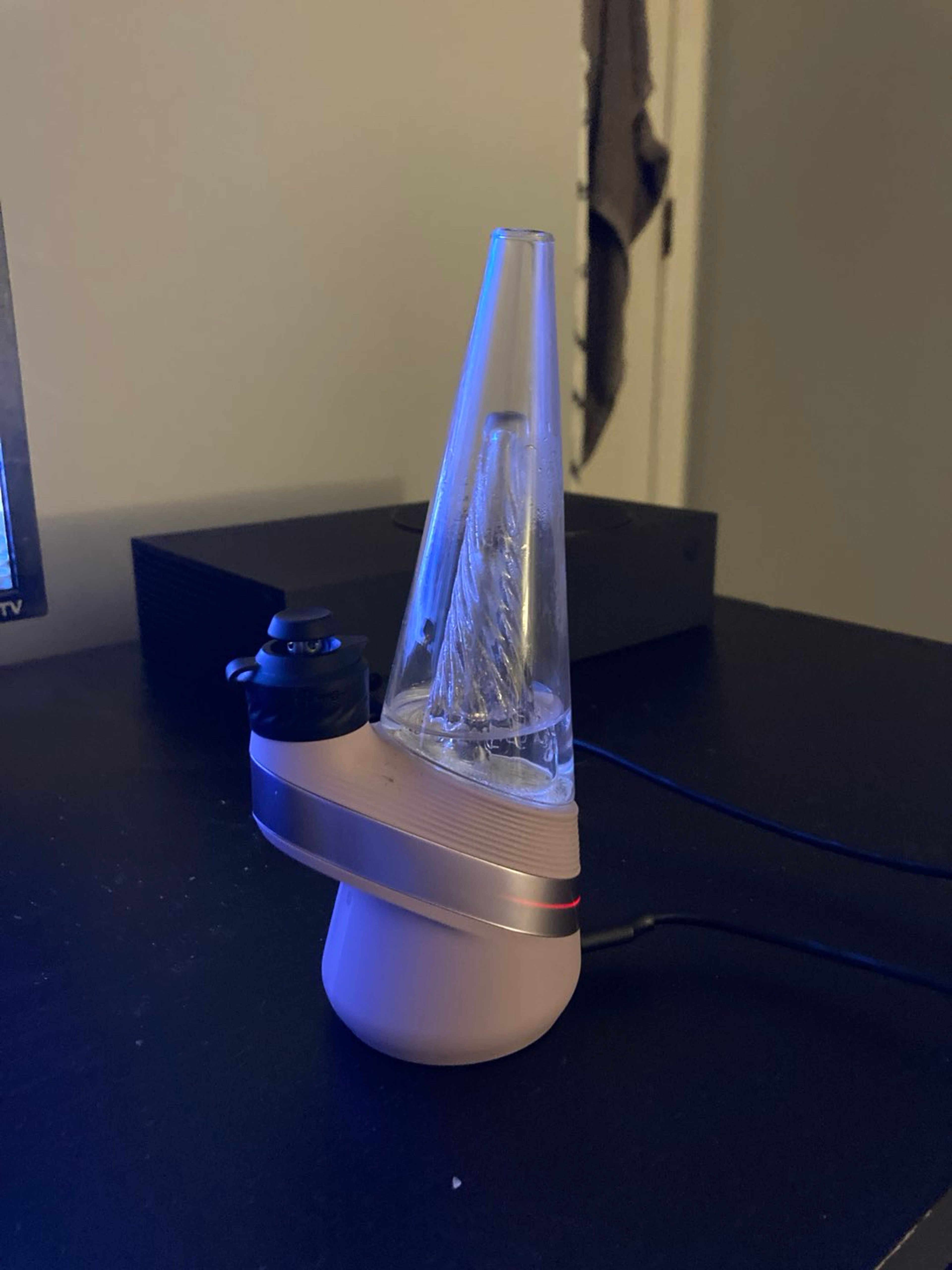 Preview pic of Puffco new peak bloom