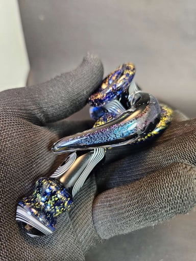 Preview pic of Dichro/black and white hammer