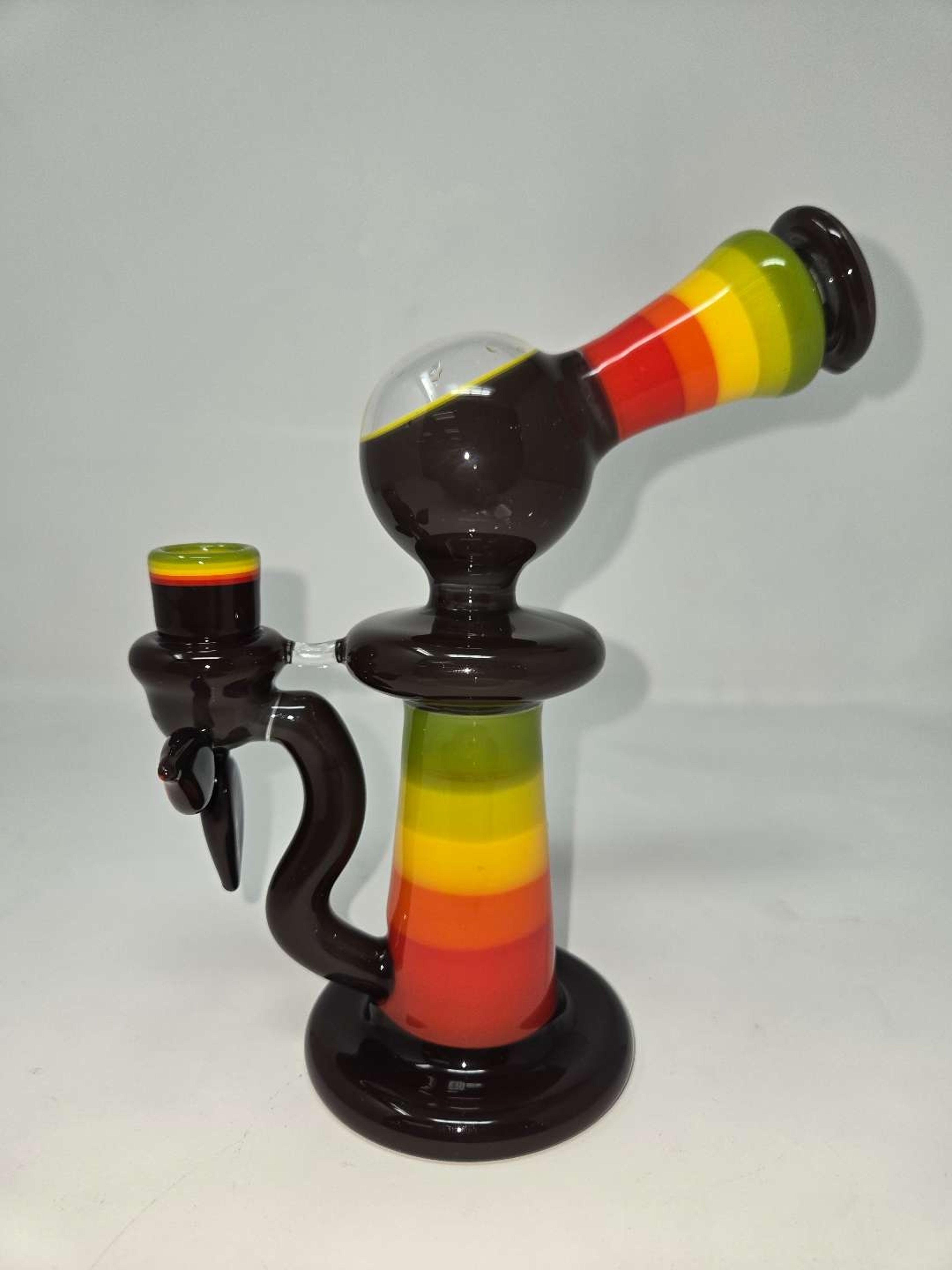 Rasta Porthole Rig by Skyler Ellwynn image 0