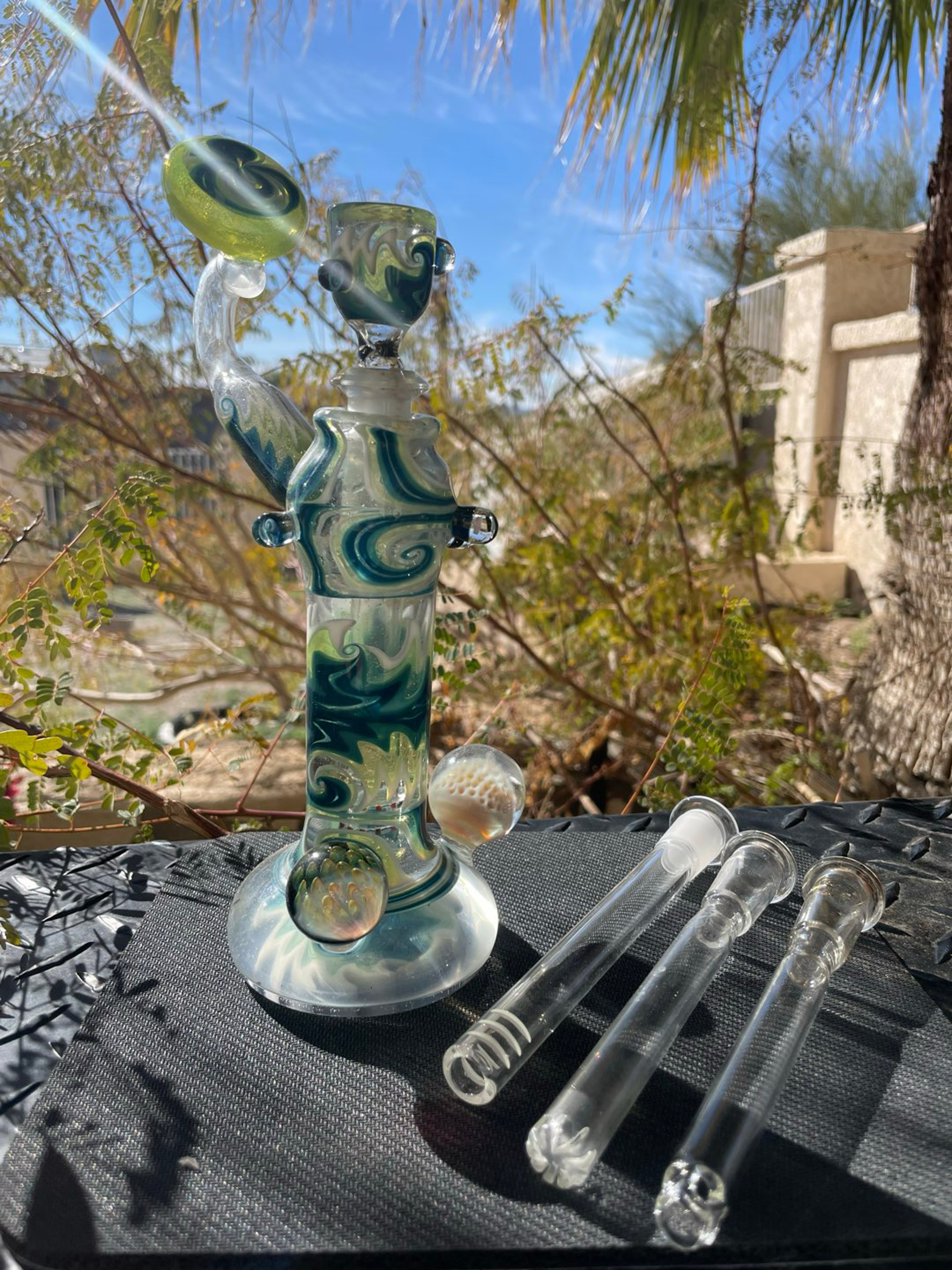 Preview pic of Cold glass fully worked heady 14mm bubbler w/ 3 extra downstems and bowl