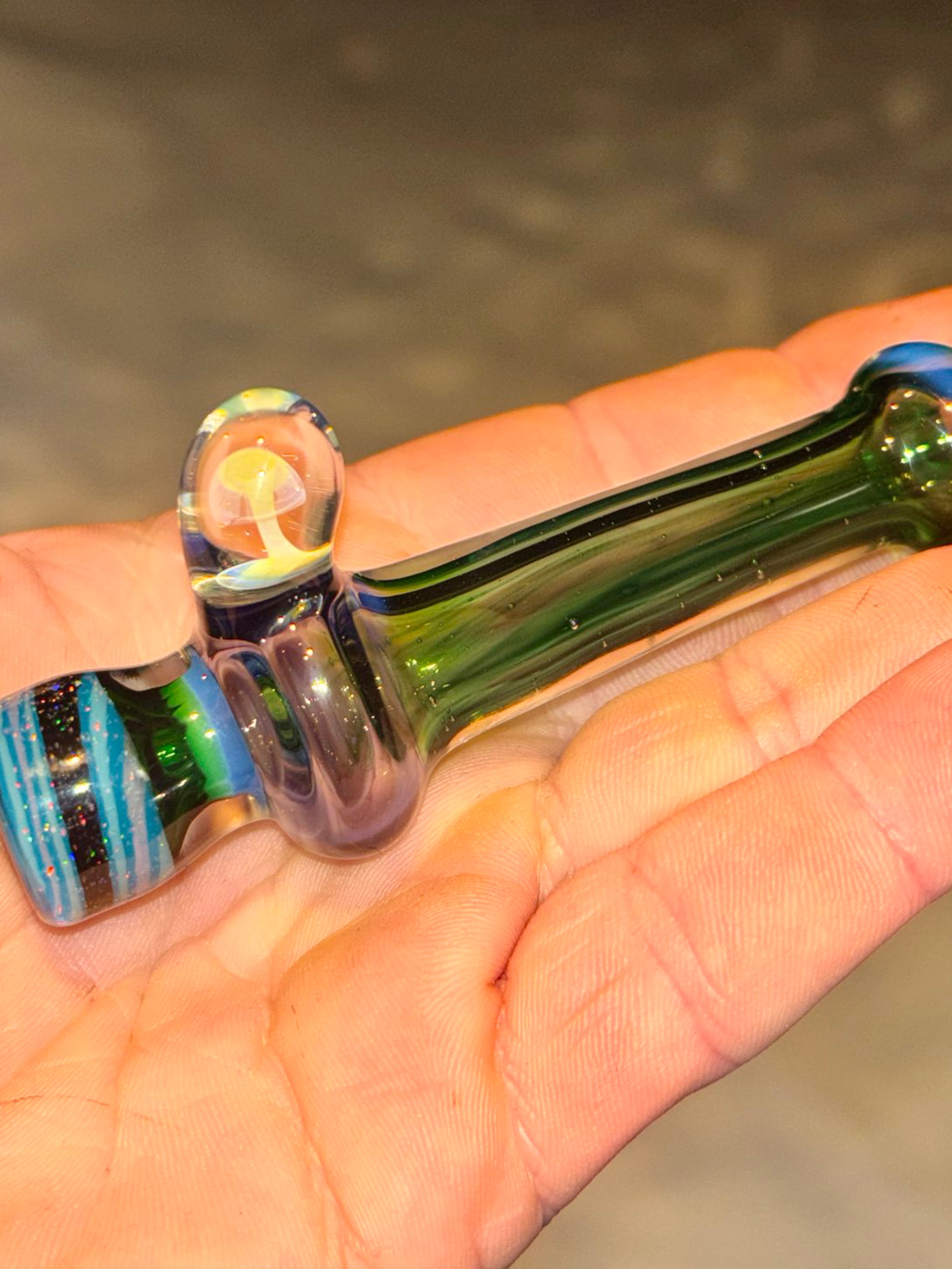 Preview pic of Crushed opal chillum