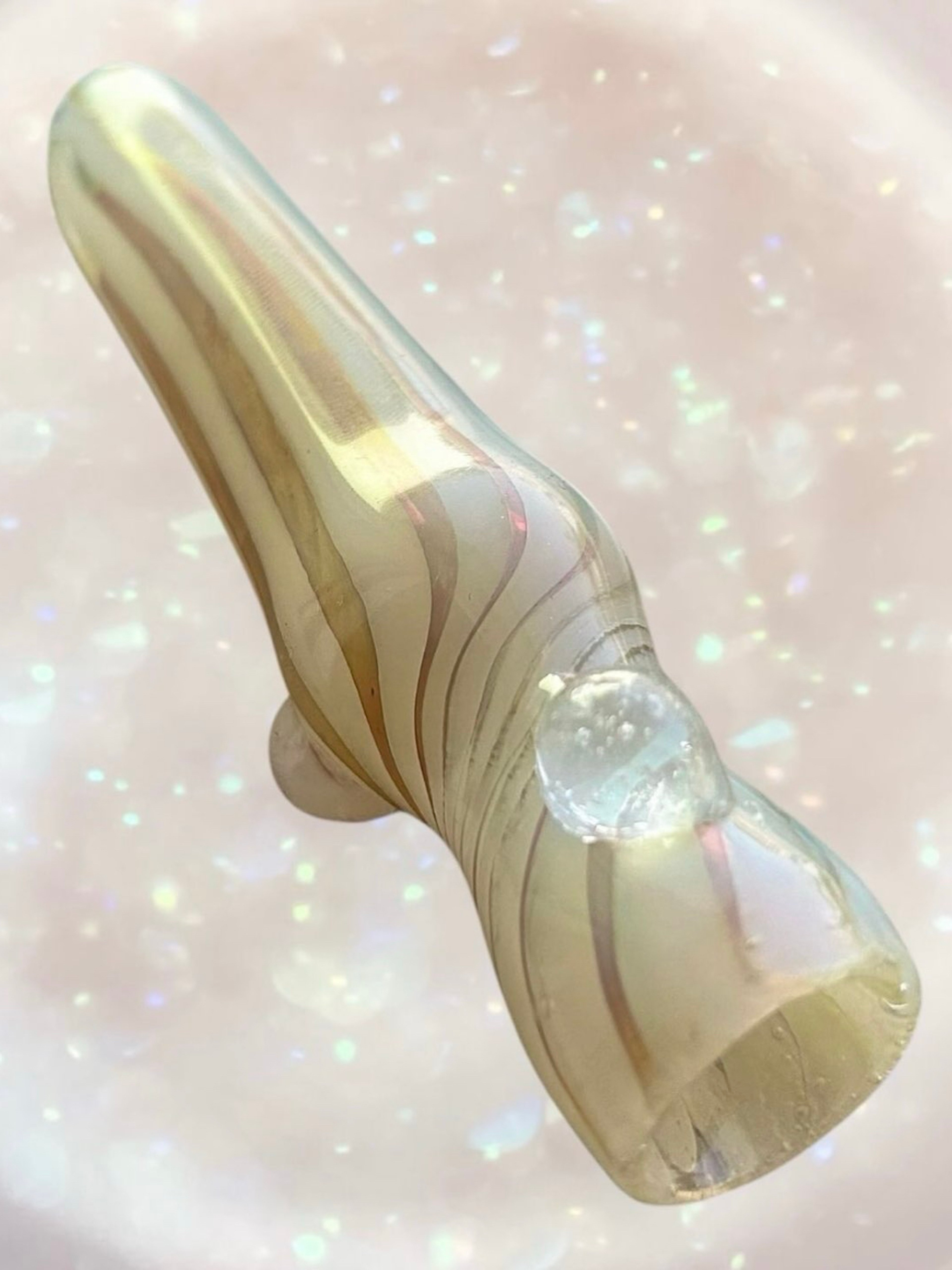 Preview pic of Opalescent Cream Swirly & Striped Marbled Chillum