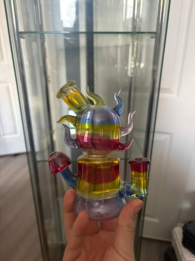 Preview pic of JUSTDEWIT GLASS