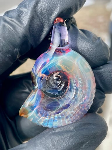 Preview pic of Ammonite pendant rainbow beerglass #5
