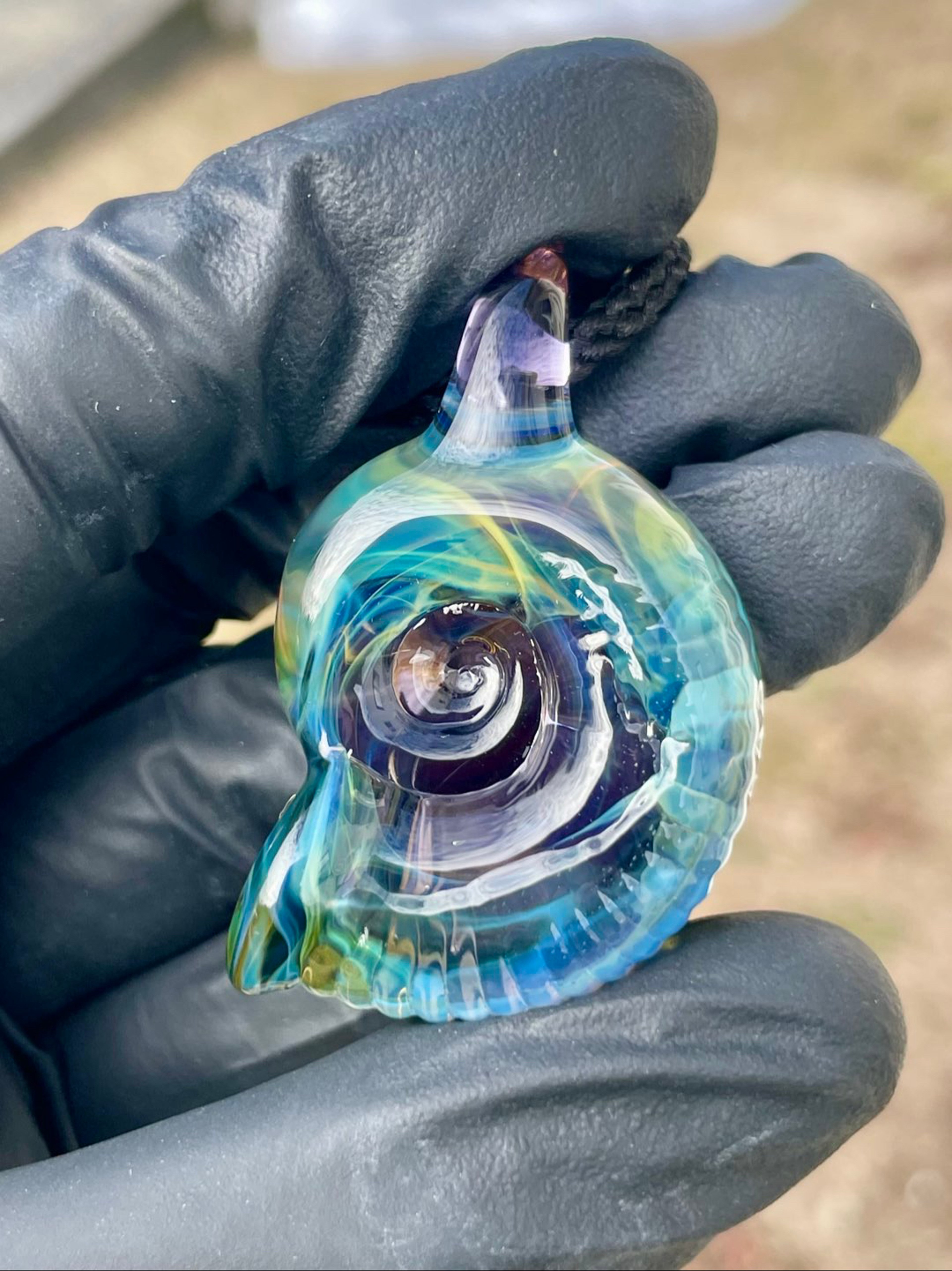 Preview pic of Ammonite pendant sea blue beerglass #7