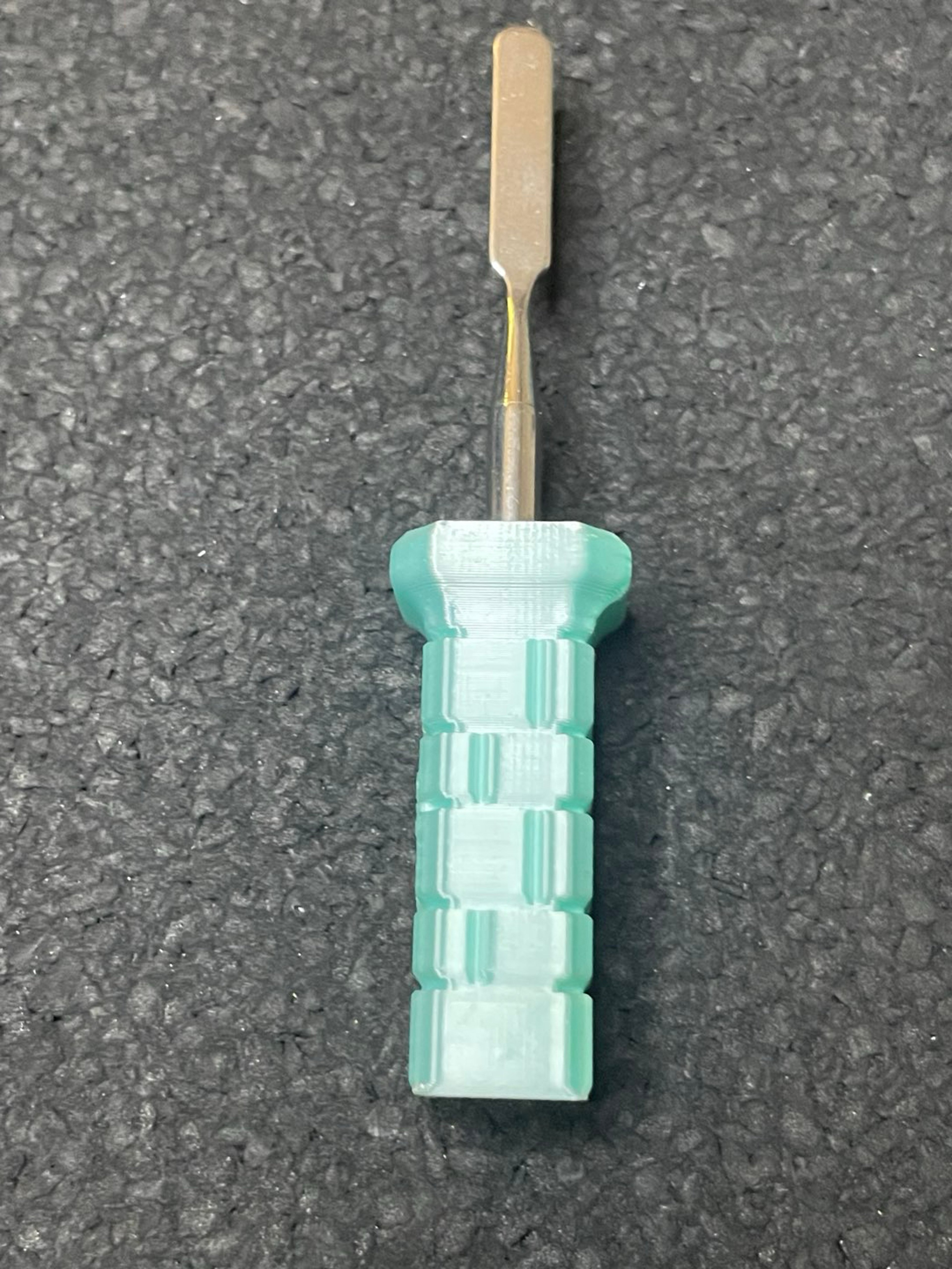 Preview pic of By the brick 3d printed dab tool
