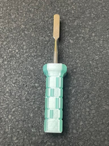 Preview pic of By the brick 3d printed dab tool