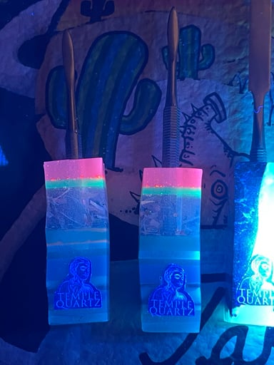 Preview pic of Temple quartz dab tool