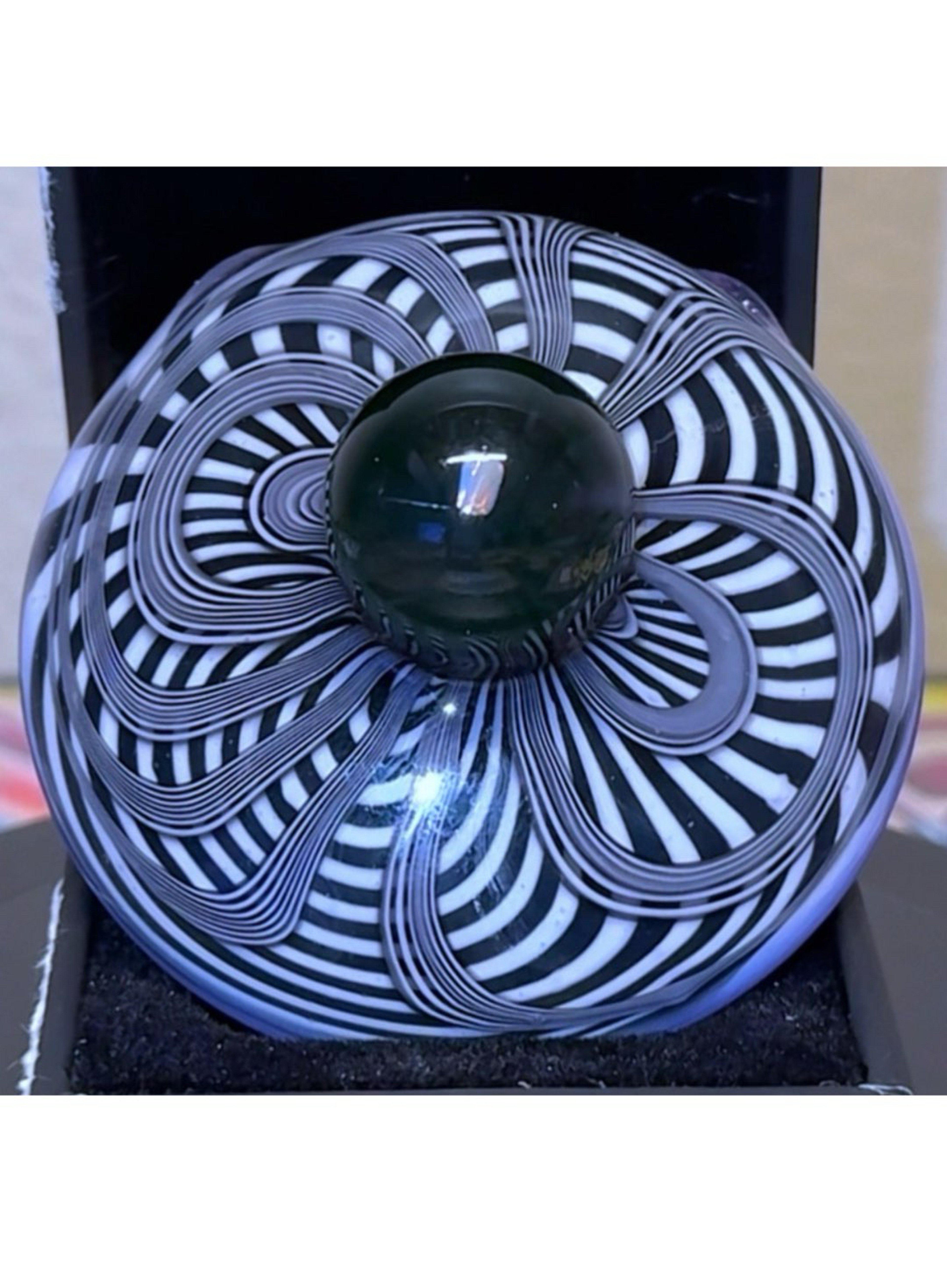 Preview pic of Doshworld Bow Tie Window Pendy