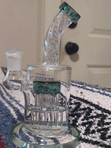 Preview pic of Teal twister