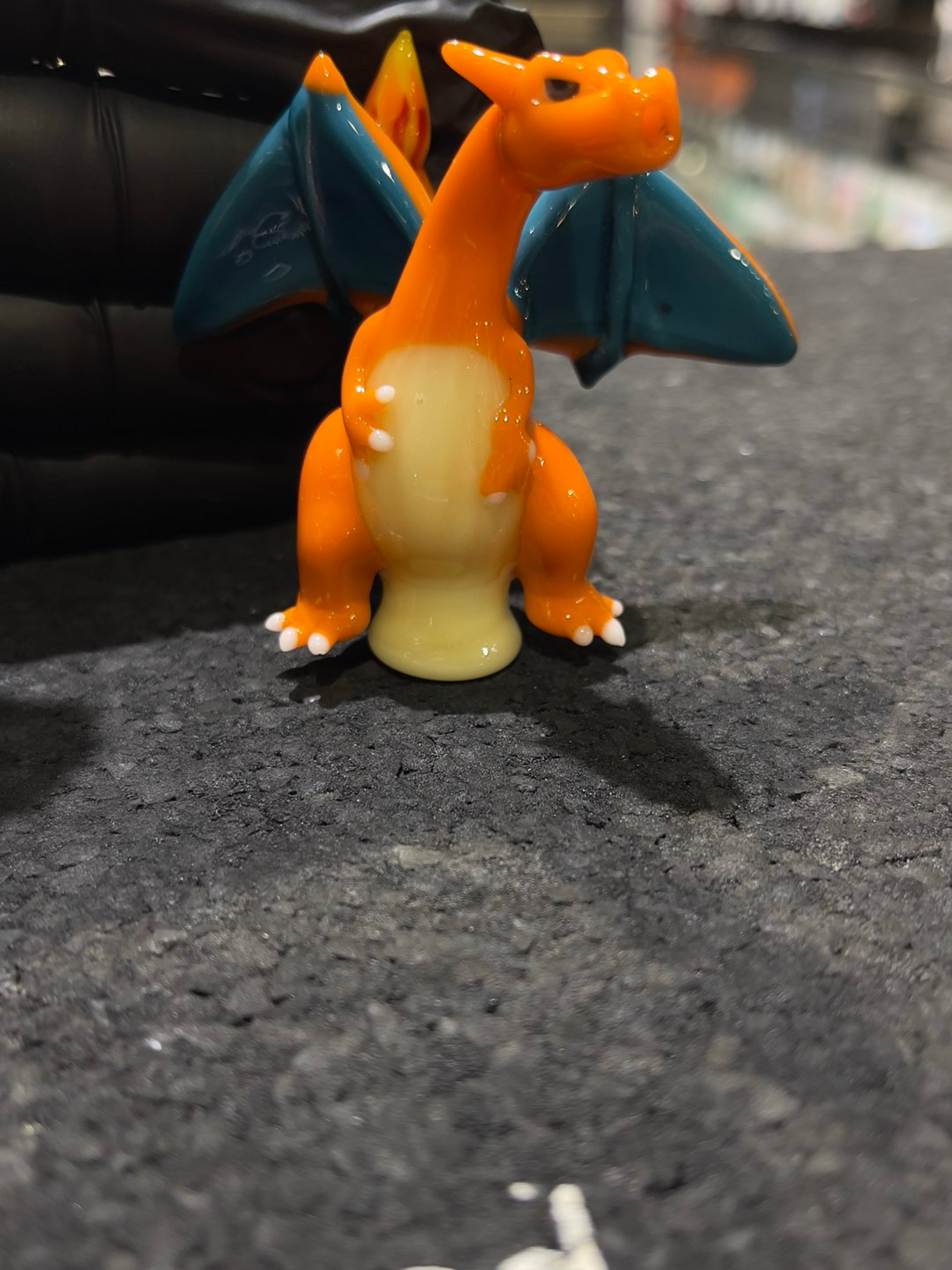 Preview pic of Charizard Pivot Top