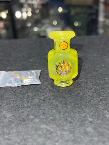 Preview pic of Goku Pivot Top