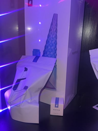 Preview pic of Brand New Sealed Puffco Peak Pro Indiglow