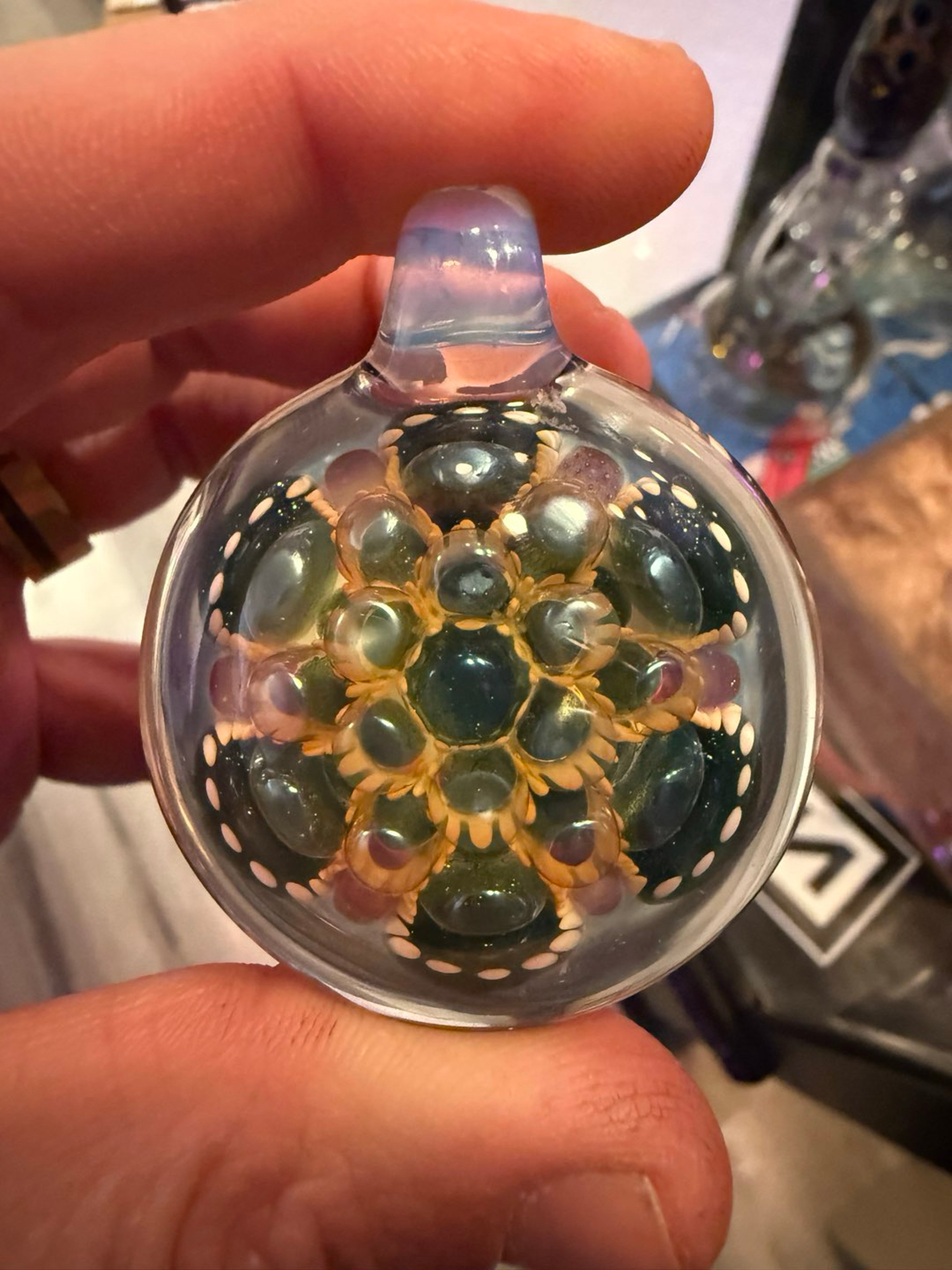 Eusheen 2014 pendant image 0