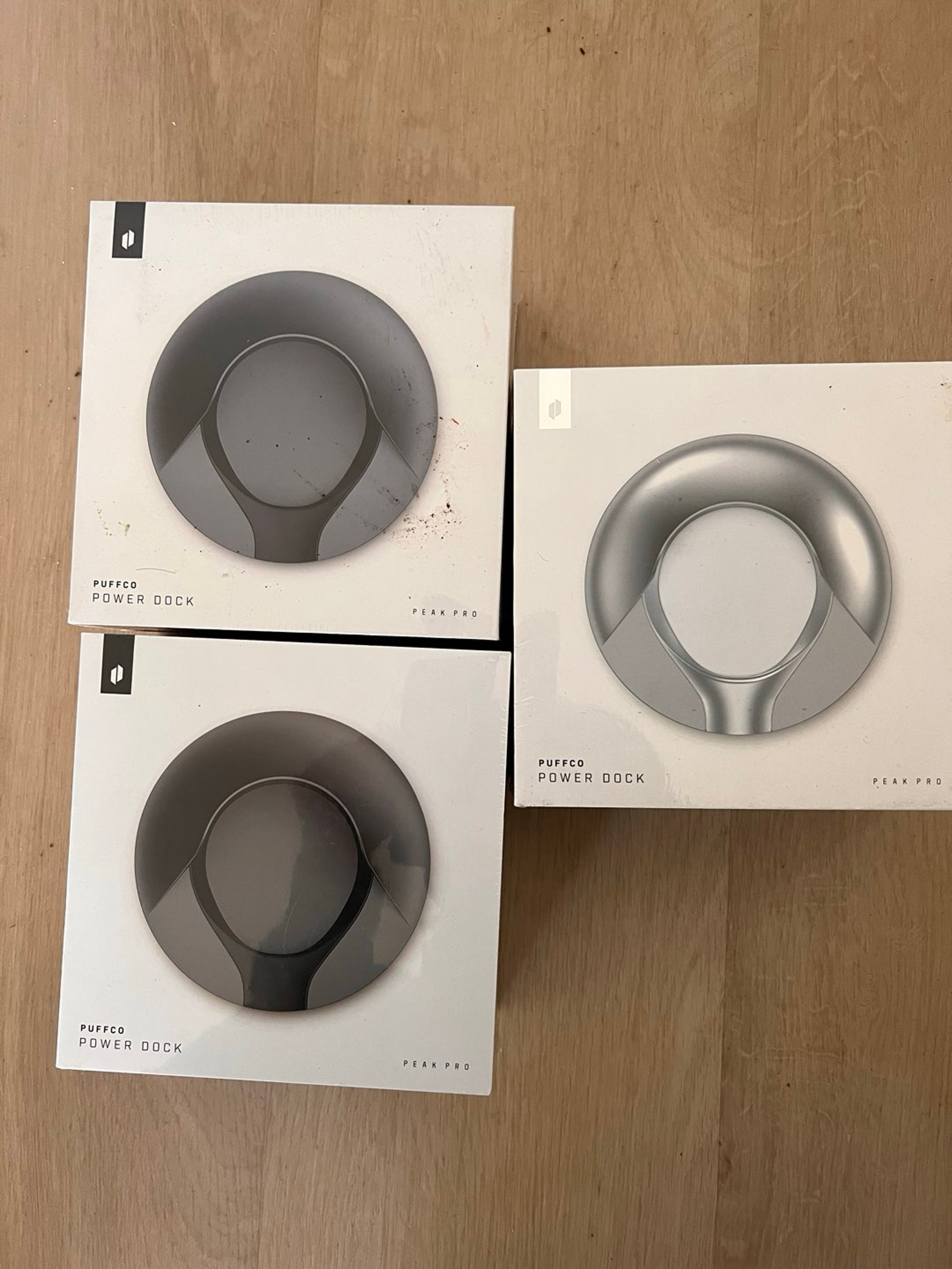 Preview pic of Puffco peak pro dock