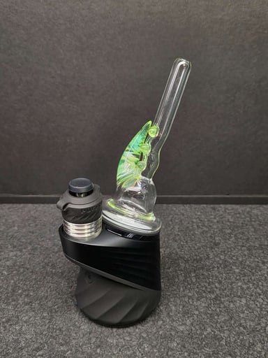 Preview pic of Magizle Clear w/ Color Horn Straw