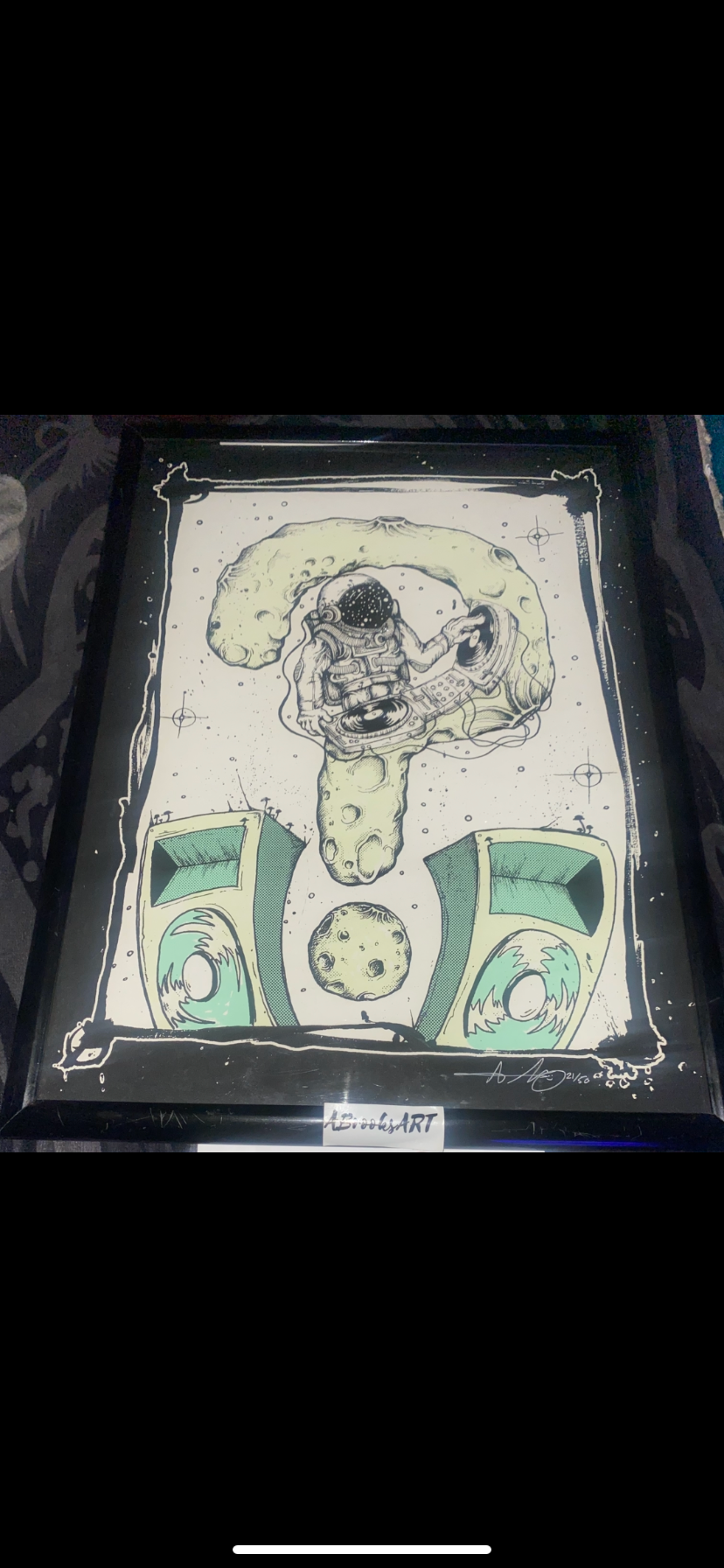 Preview pic of Aaron Brooks Tipper ? Moon Print (UV)