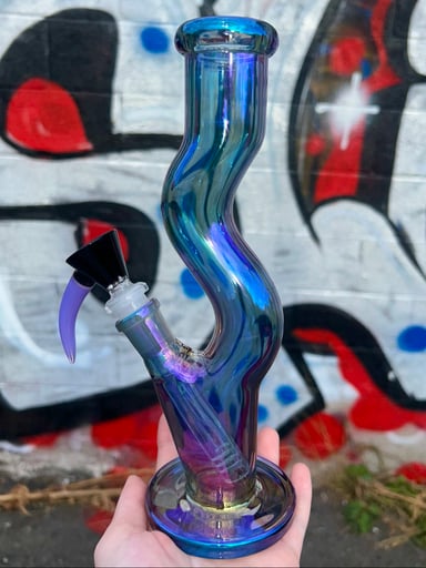 Preview pic of Holographic Dark Purply/Blue 🦋 Wiggly Straight Pipe Bong