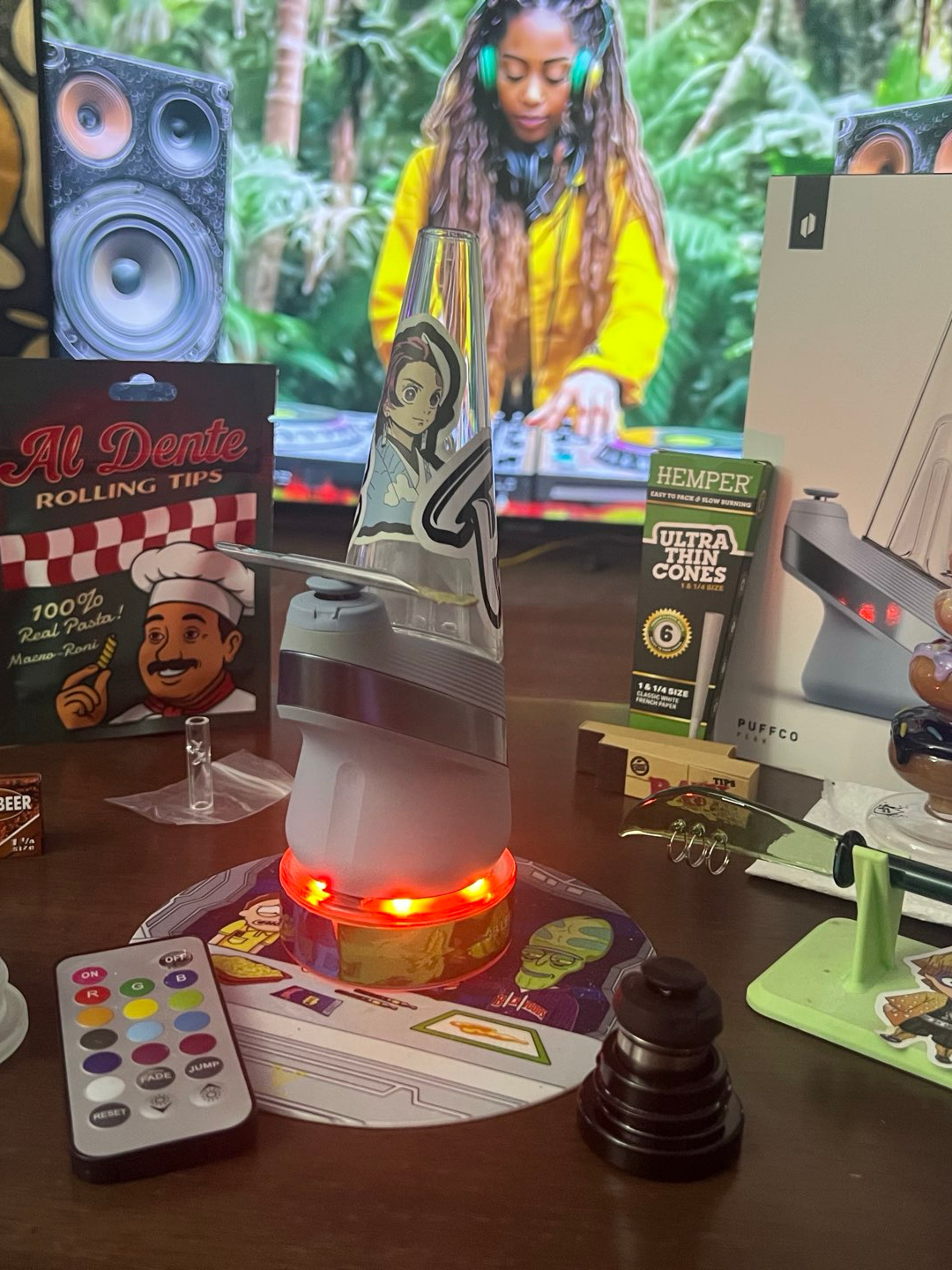 Preview pic of Used Puffco for sale+free stuff