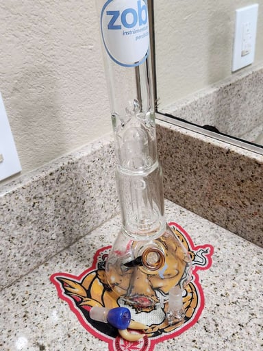 Preview pic of Zob 17 inch Beaker with Fixed Flat Disc Diffuser and UFO Percolator