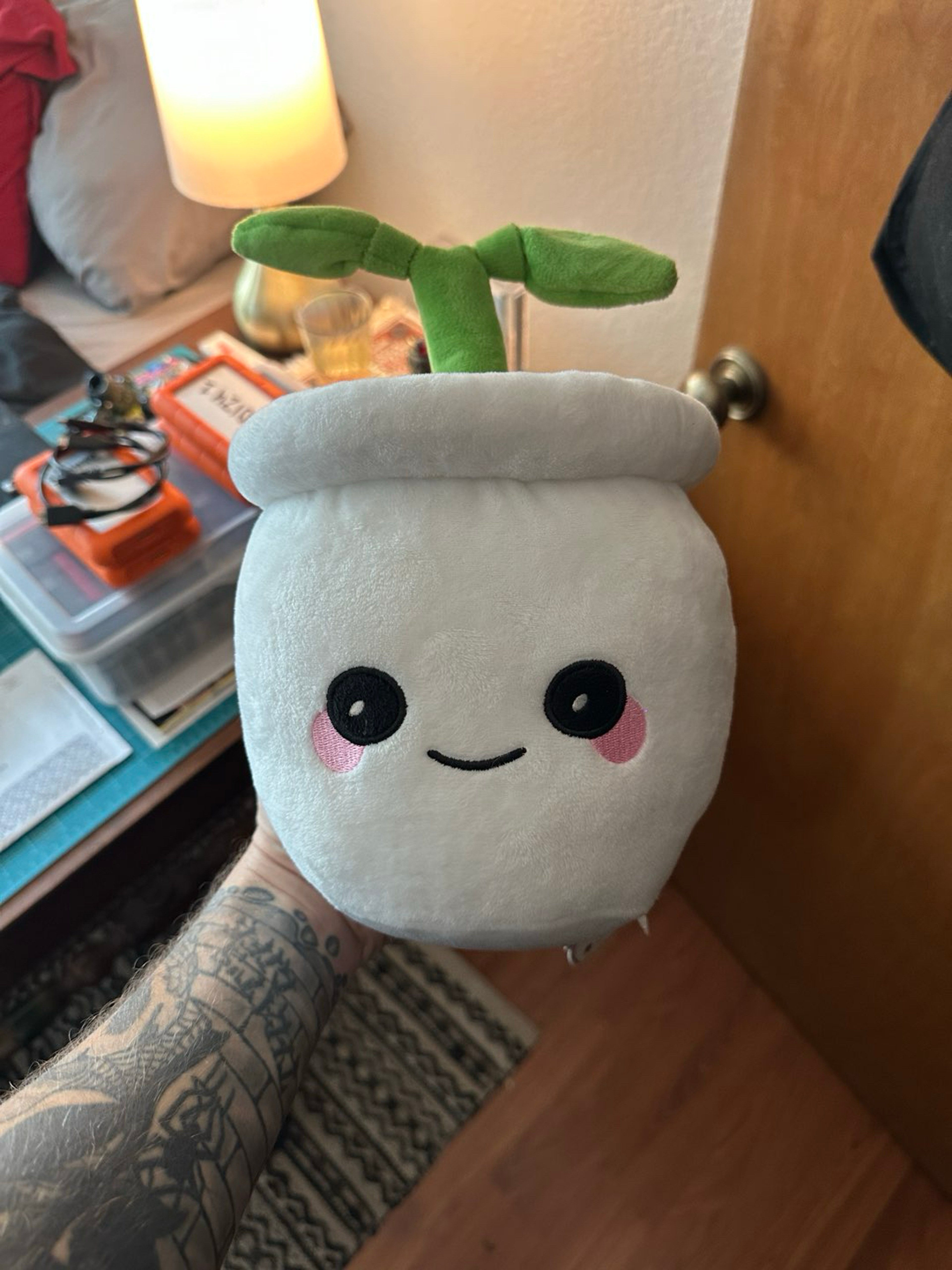Preview pic of Elbo Pothead Plushie