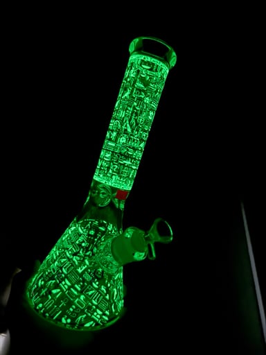 Preview pic of 14” glow in the dark beaker 1