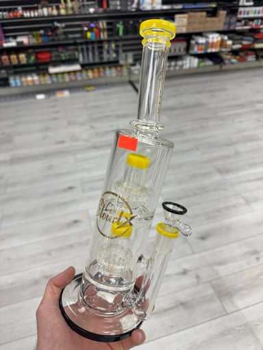 Preview pic of Cali cloudx 13” double perc rig yellow