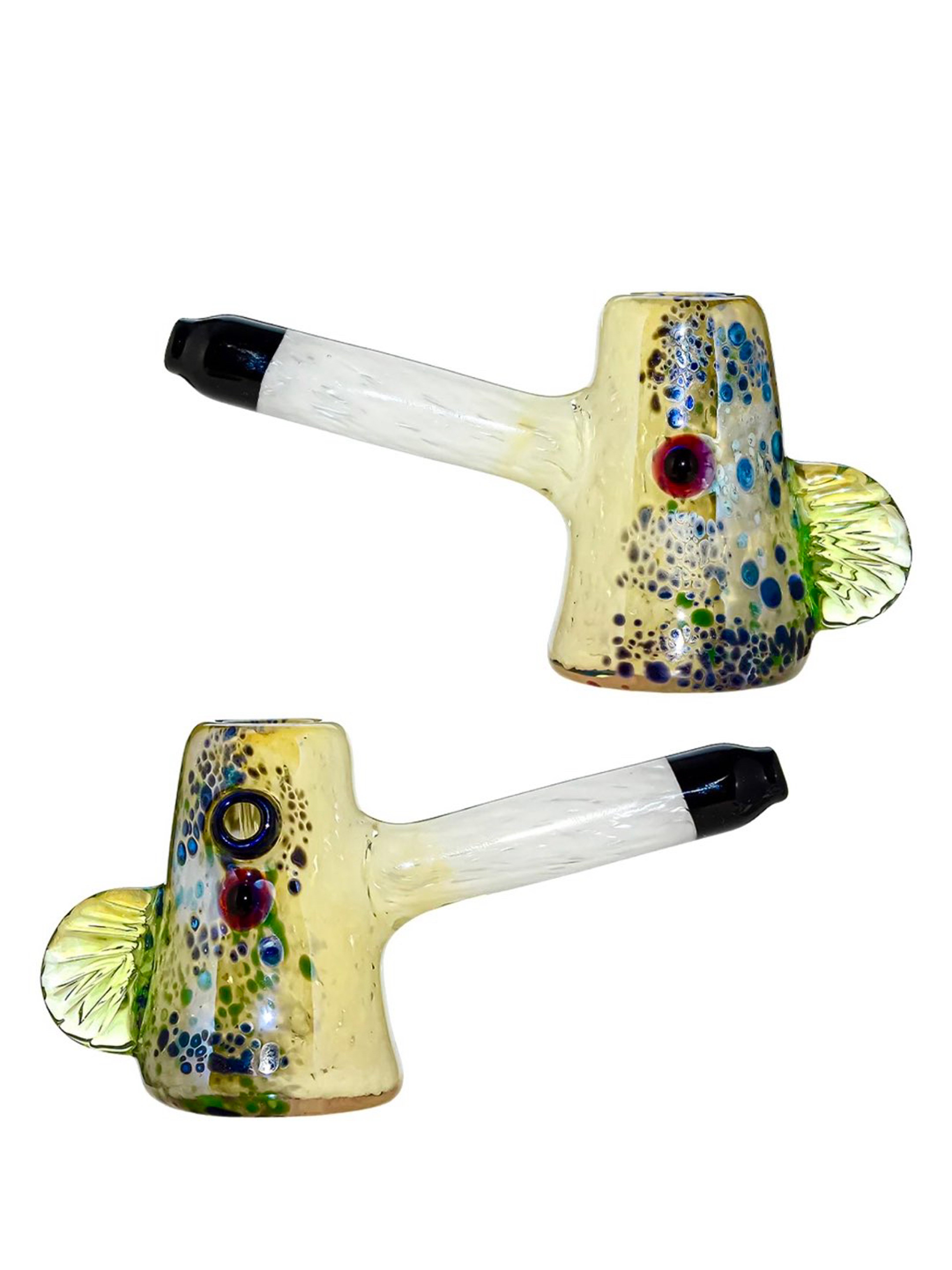 Preview pic of GLASS PUFFER FISH SCULPTED HAND PIPE