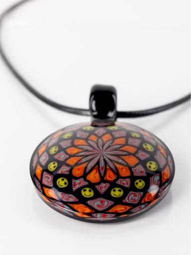 Preview pic of “Funky Smiling Filla” Large Pendant by ShipleyGlass