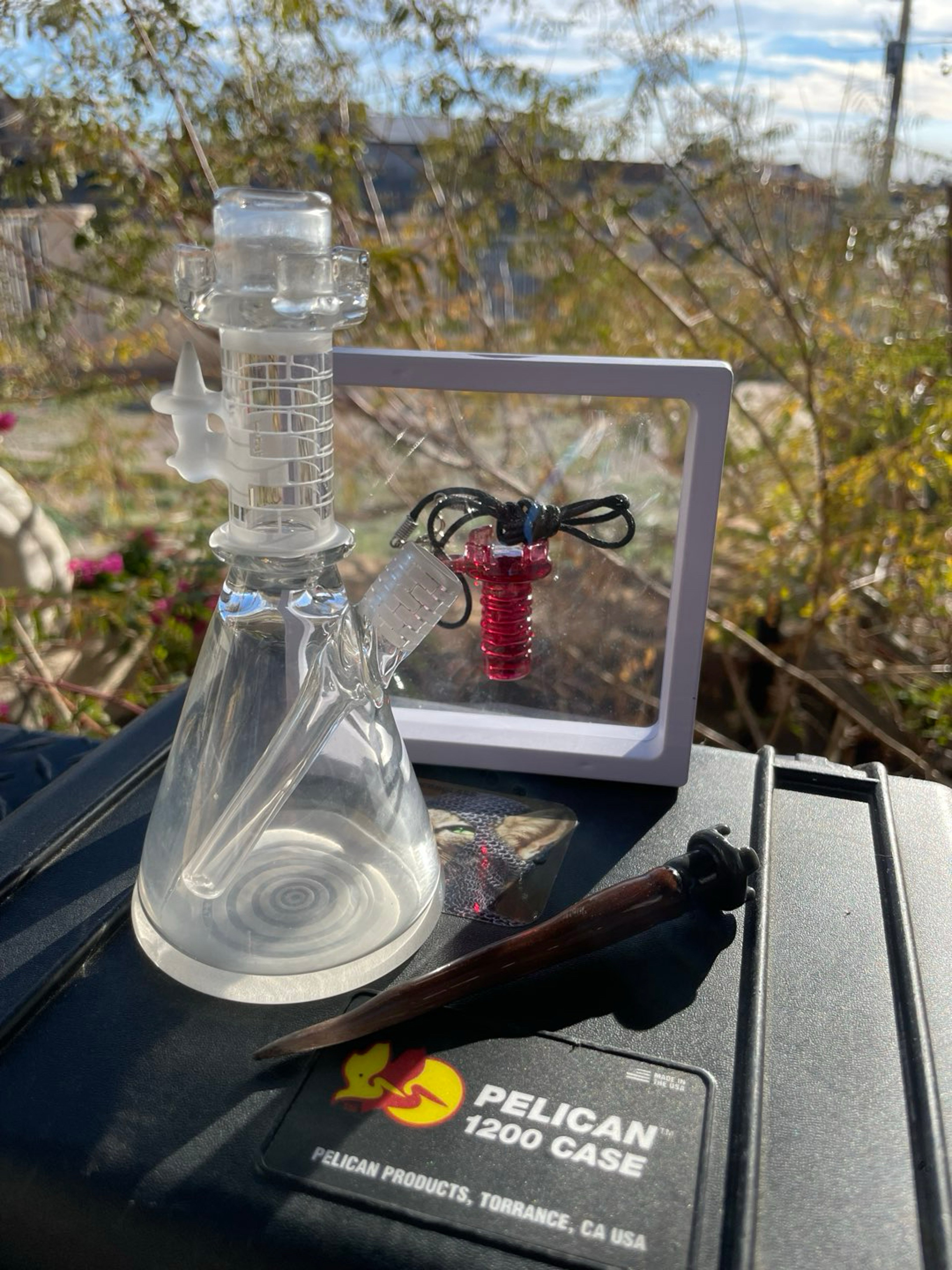 Preview pic of 2018 10mm Jebb Glass beaker w/ 2 hole fixed downstem