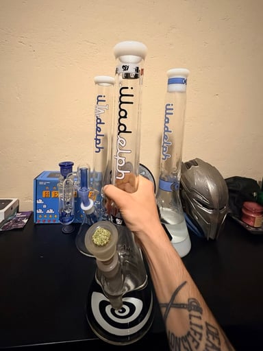 Preview pic of Worked spy vs spy illadelph