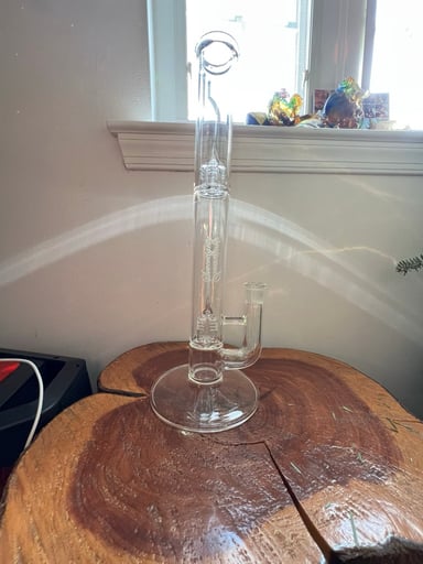 Preview pic of Sovereignty Glass INV4