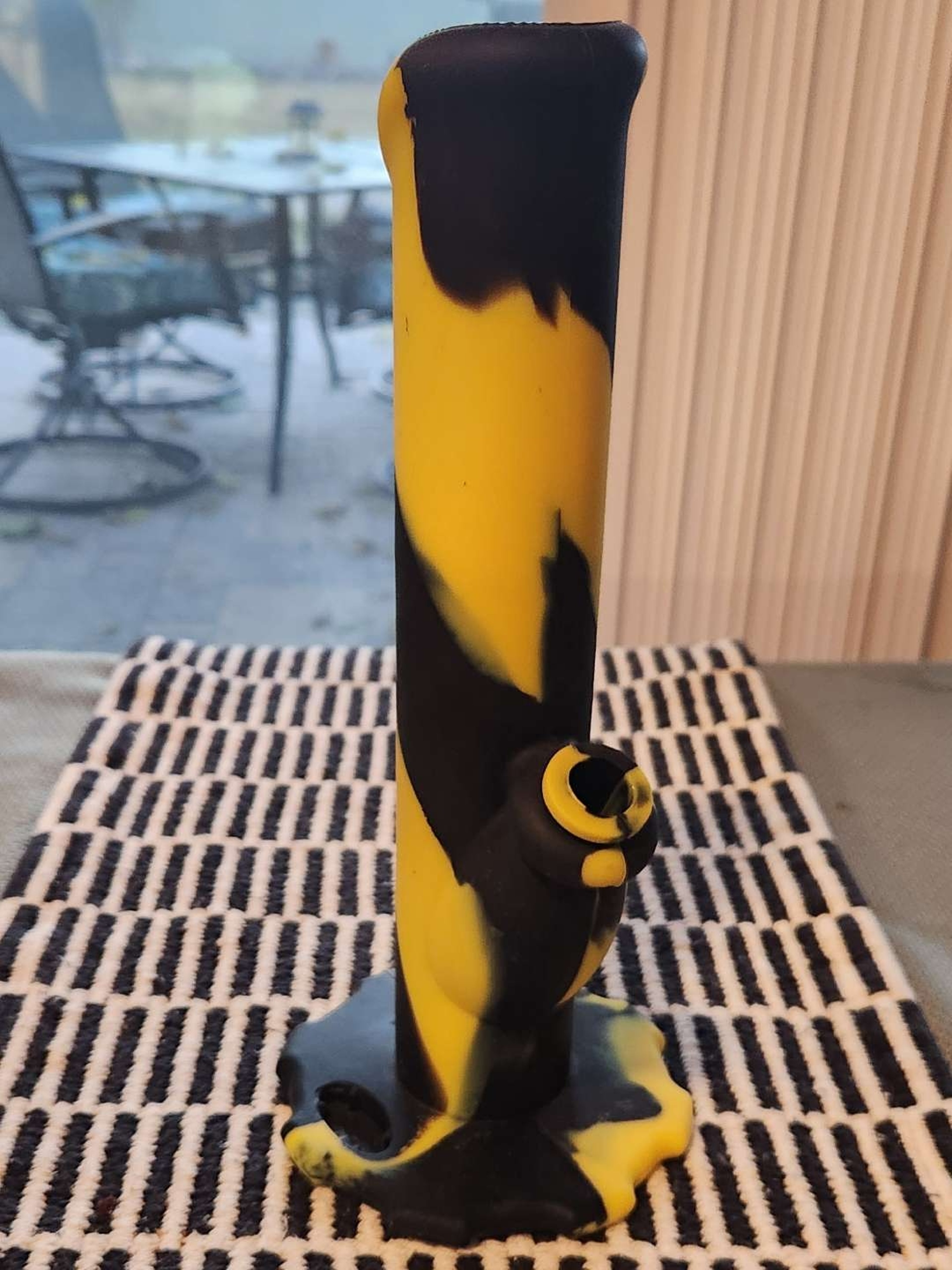 Preview pic of Silicone Caution Tape Horse Cøck bong