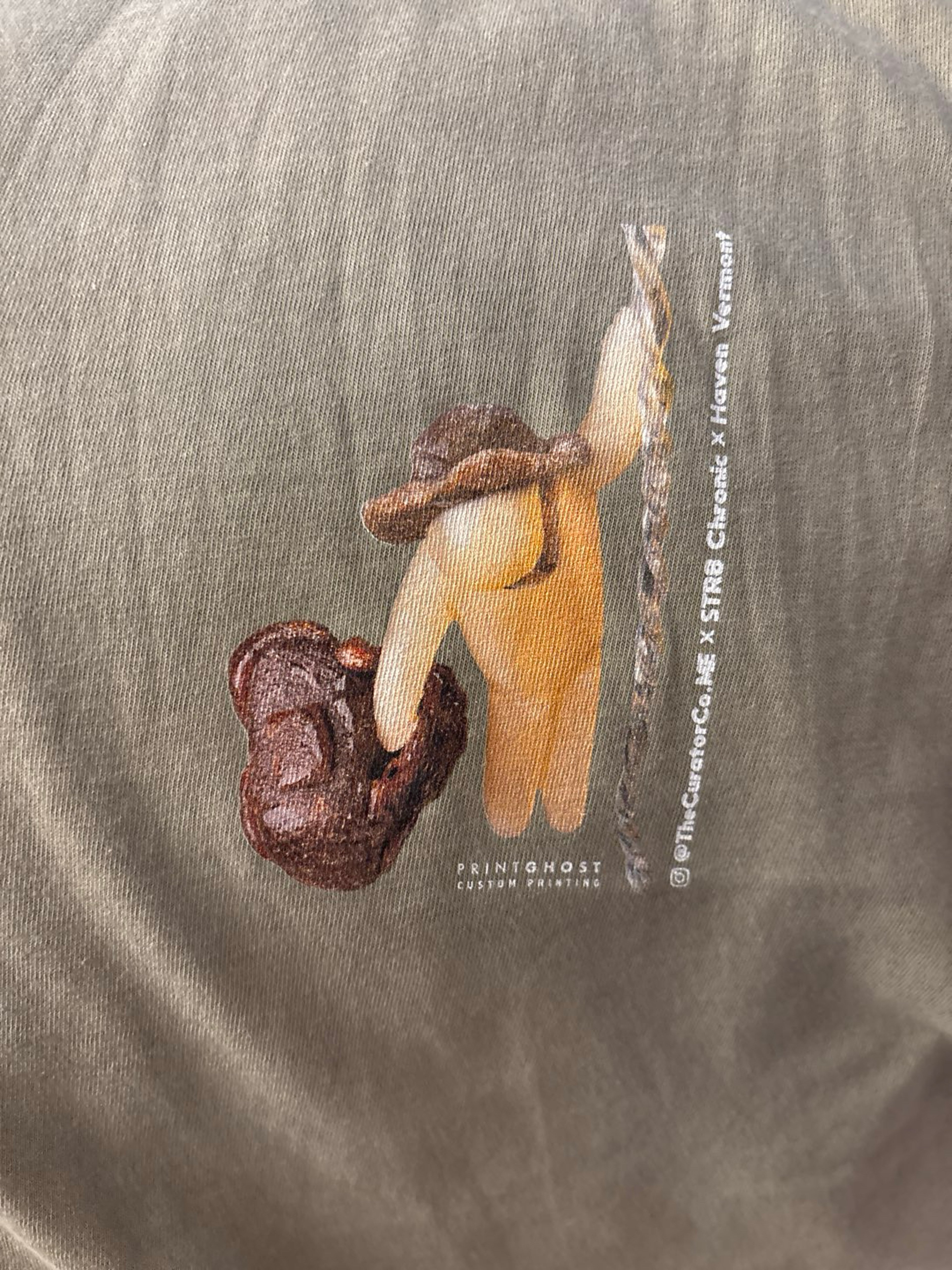 Preview pic of Large Curator Co. The Hiker III