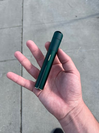 Preview pic of Puffco Pivot (Green)