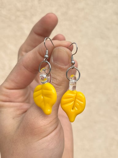 Preview pic of Yellow leaf earrings