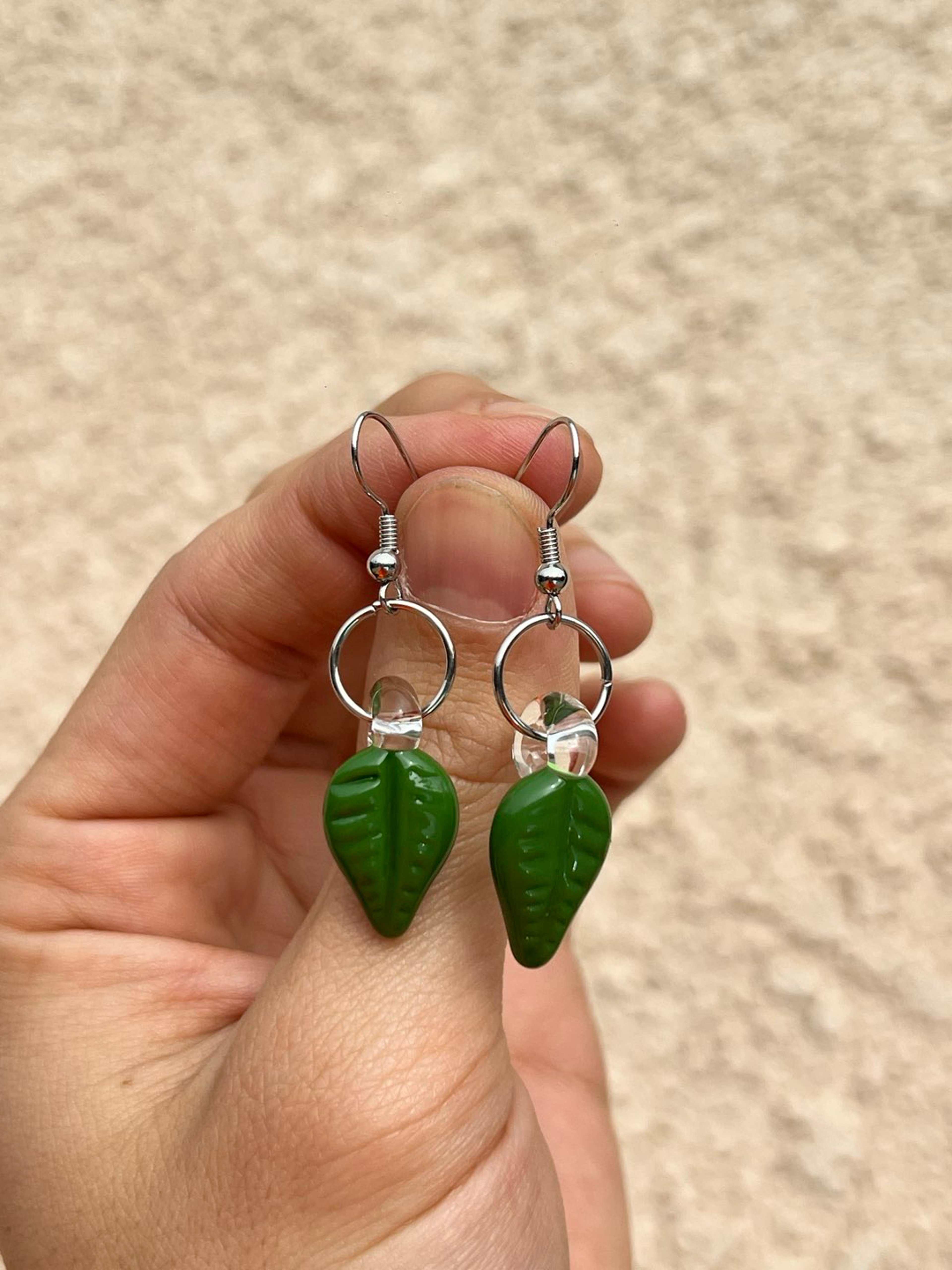 Preview pic of Green leaf earrings