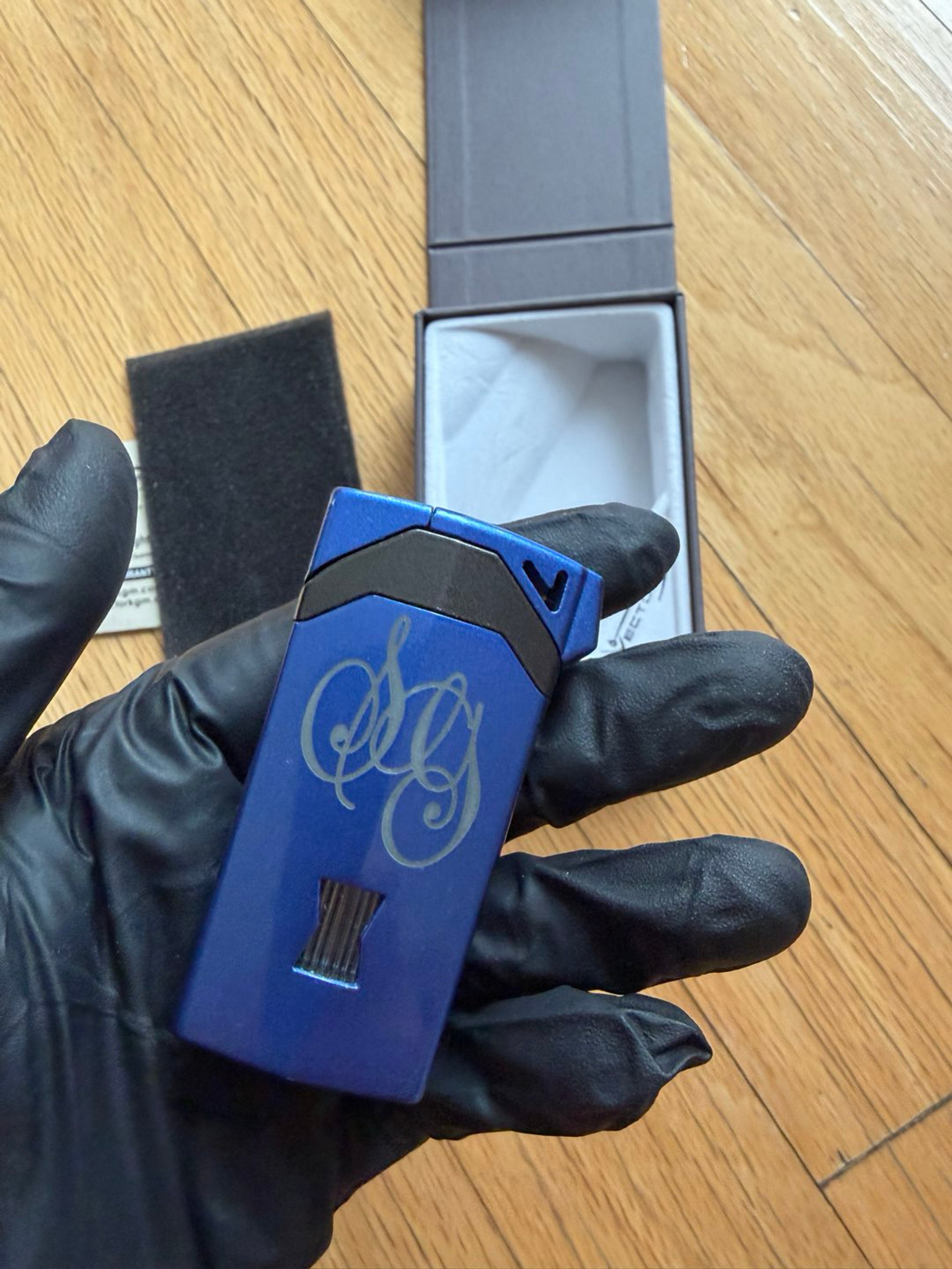 Preview pic of VECTOR x Sovereignty Glass - Dual Torch Lighter