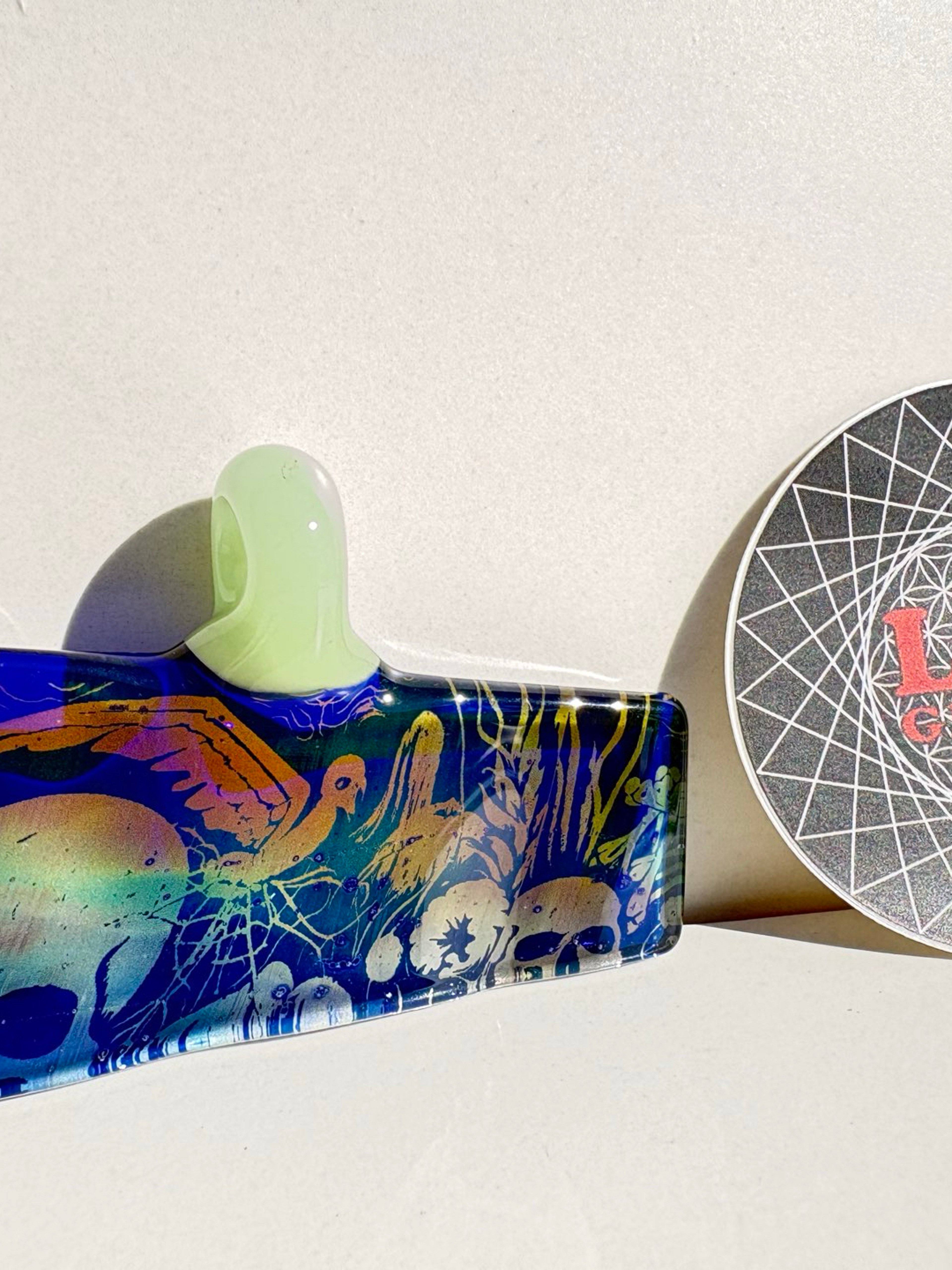 Preview pic of Lid Glass Pendant