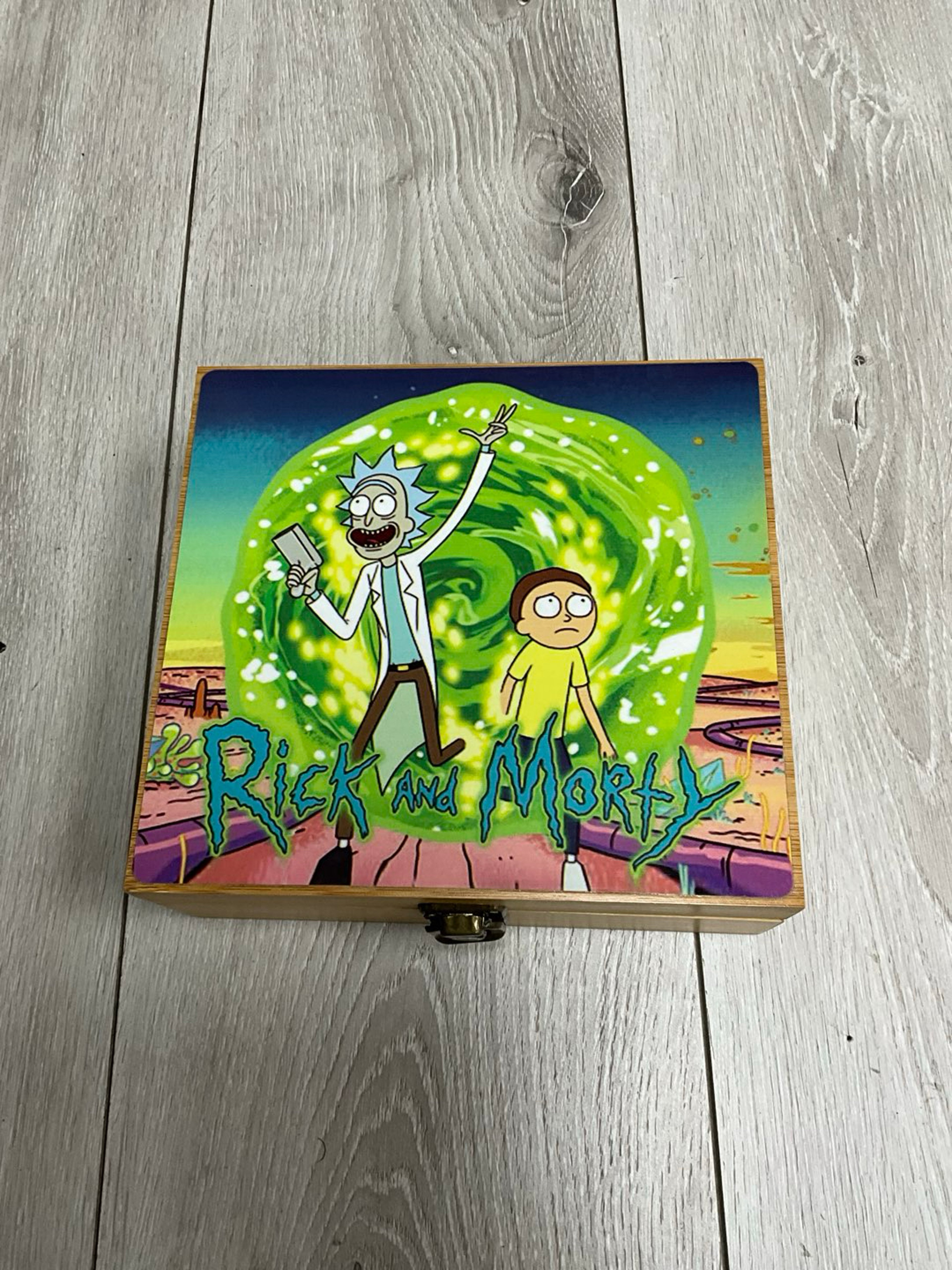 Rick and Morty large rolling matching set 2 image 0