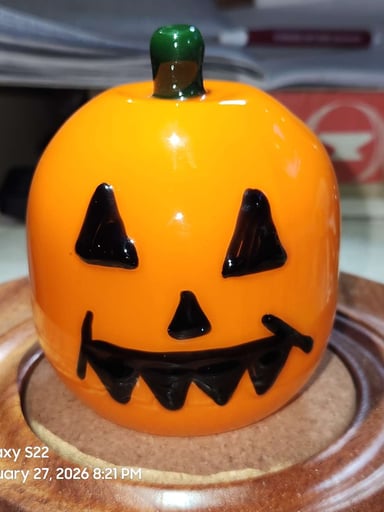 Preview pic of Jack o' lantern sculpture 🎃